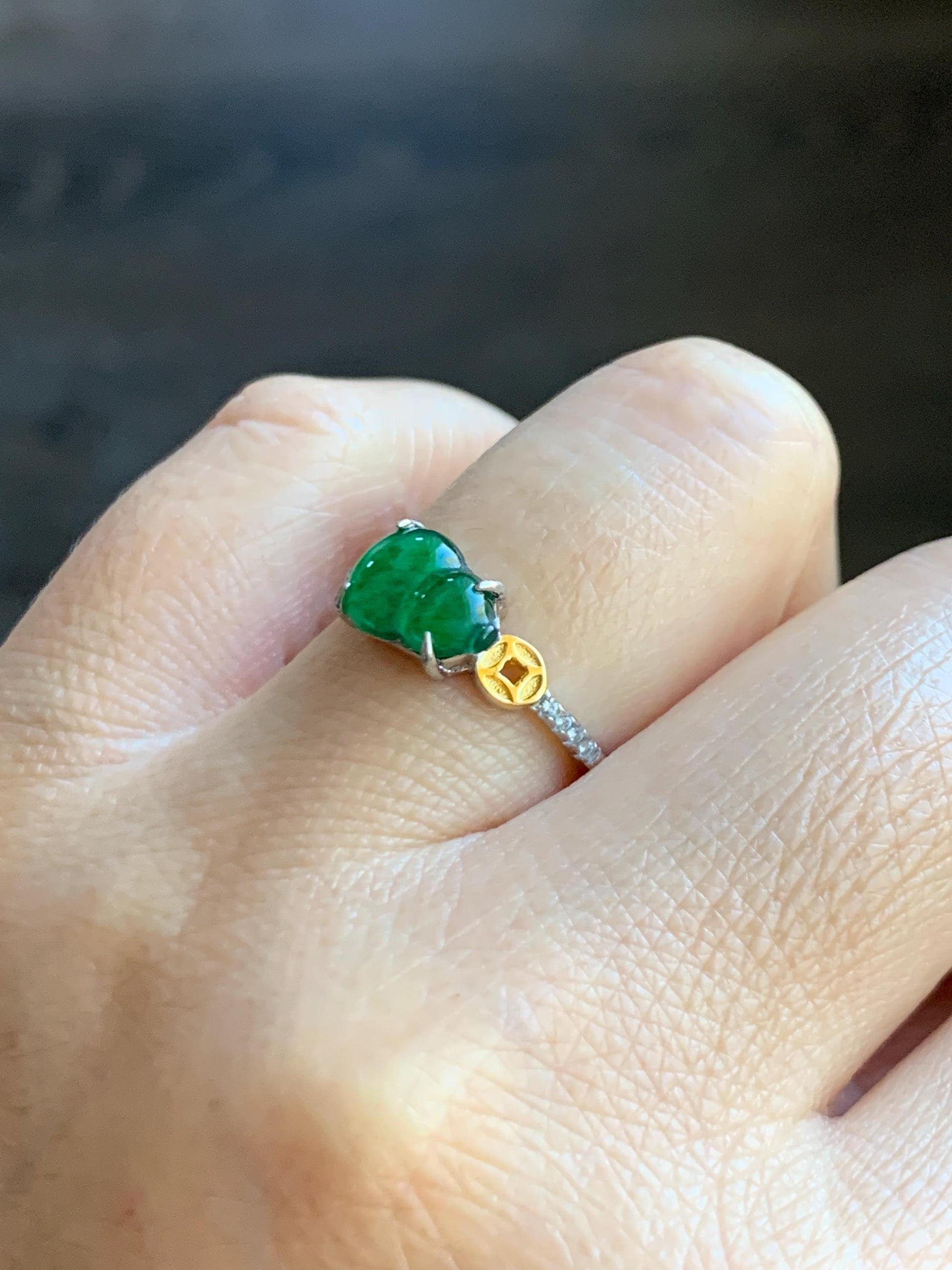 Natural Grade A Guatemalan Icy Translucent Vibrant Green Jade Jadeite Hulu Gourd Ring Sterling Silver Size Adjustable 天然冰危绿翡翠葫芦银镶戒指 LHL85