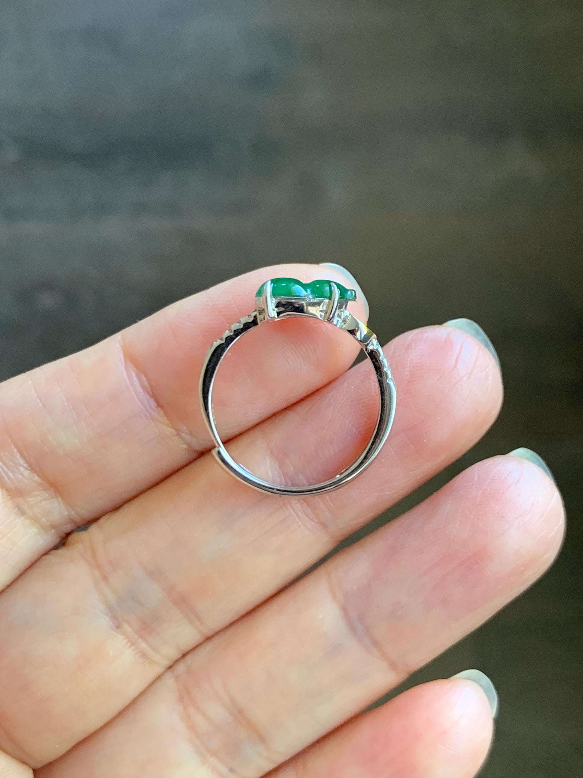 Natural Grade A Guatemalan Icy Translucent Vibrant Green Jade Jadeite Hulu Gourd Ring Sterling Silver Size Adjustable 天然冰危绿翡翠葫芦银镶戒指 LHL85