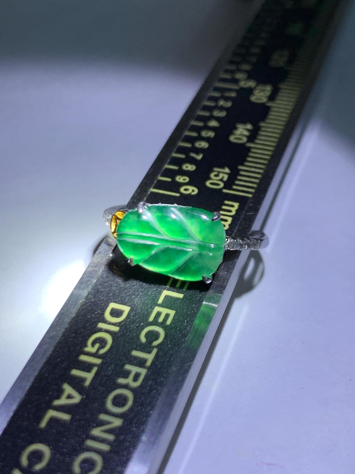 Natural Grade A Guatemalan Icy Highly Translucent Green Jade Jadeite Leaf Ring Sterling Silver Size Adjustable 天然冰危绿翡翠大叶有成银镶戒指 LDY85