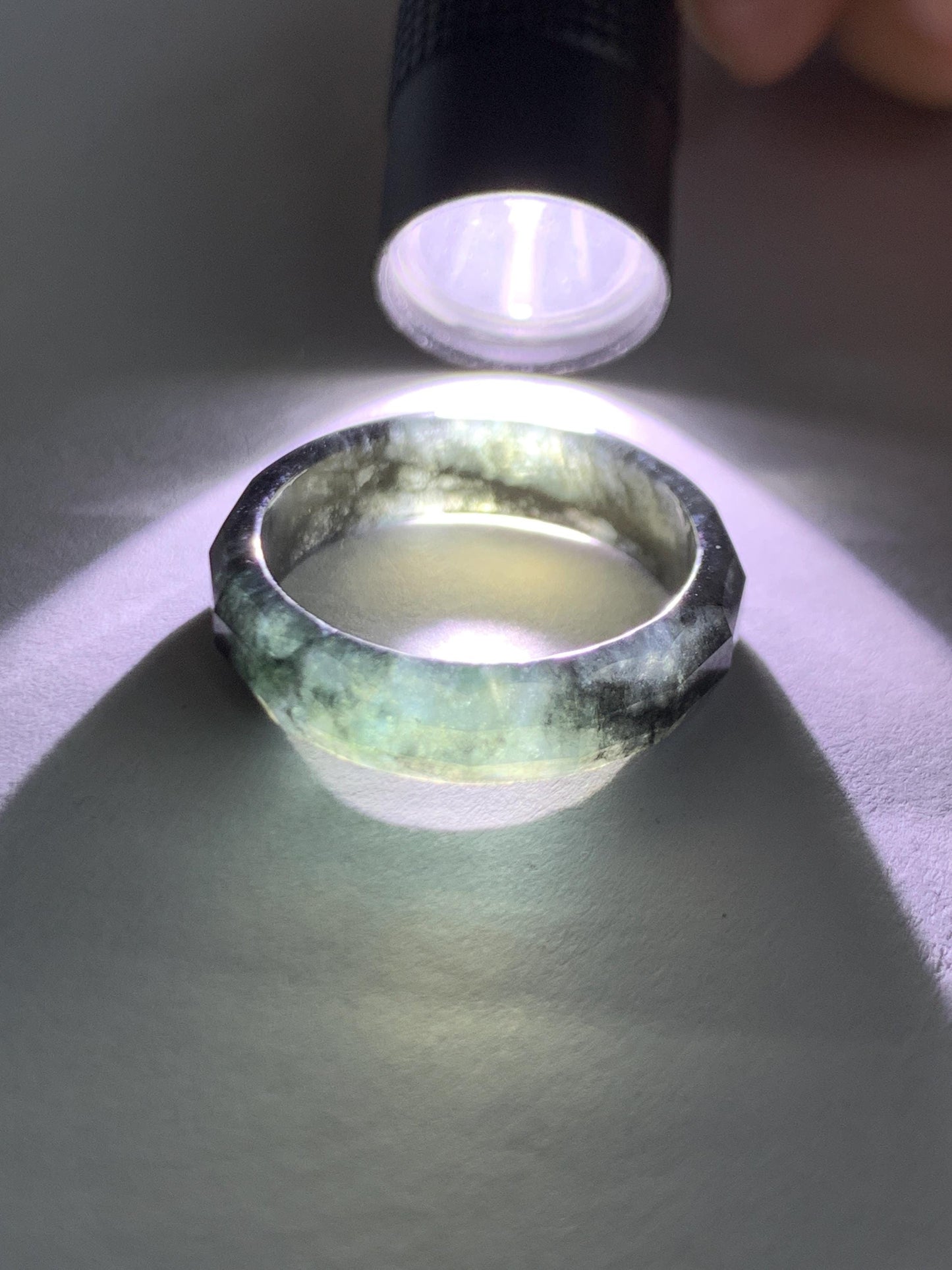 Natural Grade A Guatemalan Icy Highly Translucent Wuji Green Marbled Jade Jadeite Faceted Band Ring Size 8.25 US 天然冰危乌鸡飘绿翡翠切割面戒圈 WWJ220A