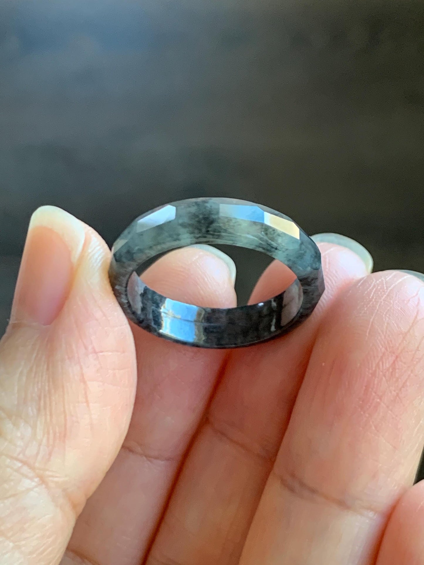 Natural Grade A Guatemalan Icy Highly Translucent Wuji Marbled Jade Jadeite Faceted Band Ring Size 7.5 US 天然冰危乌鸡翡翠切割面戒圈 WWJ220B