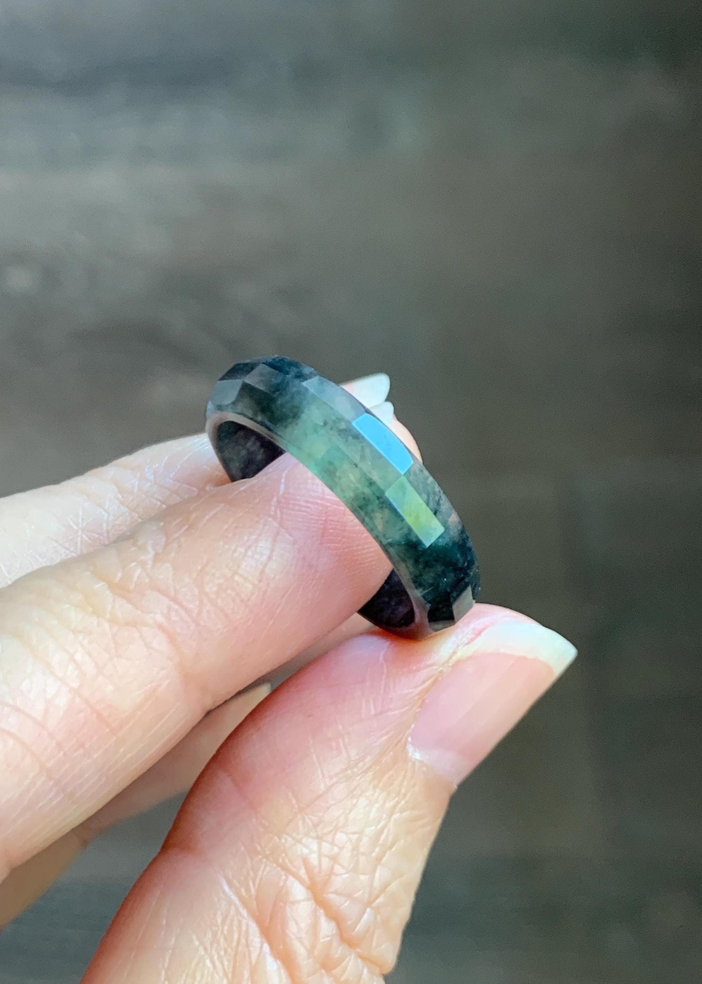 Natural Grade A Guatemalan Icy Highly Translucent Wuji Green Marbled Jade Jadeite Faceted Band Ring Size 8.25 US 天然冰危乌鸡飘绿翡翠切割面戒圈 WWJ220A