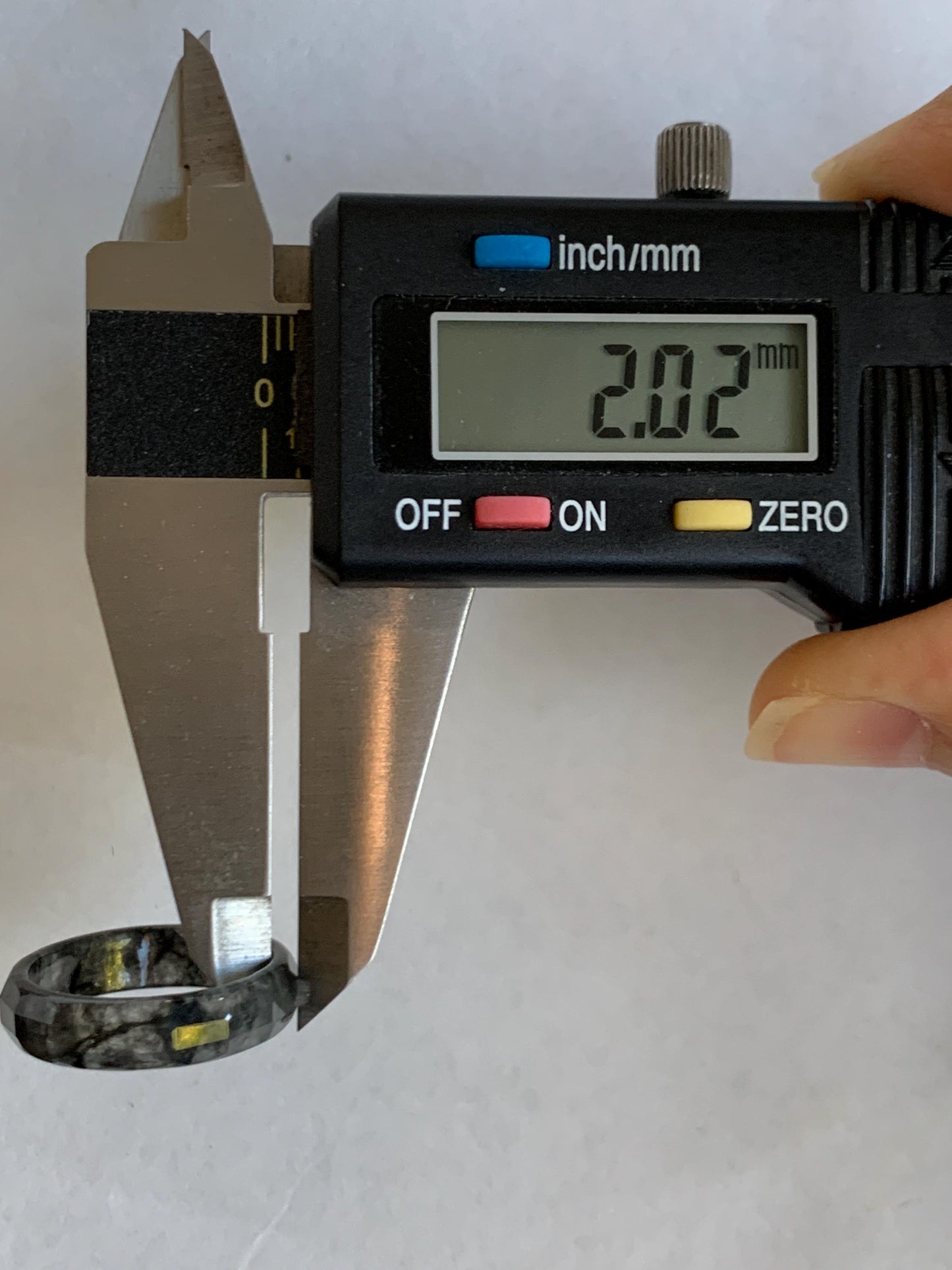 Natural Grade A Guatemalan Icy Highly Translucent Wuji Marbled Jade Jadeite Faceted Band Ring Size 7.75 US 天然冰危乌鸡翡翠切割面戒圈 WWJ220C