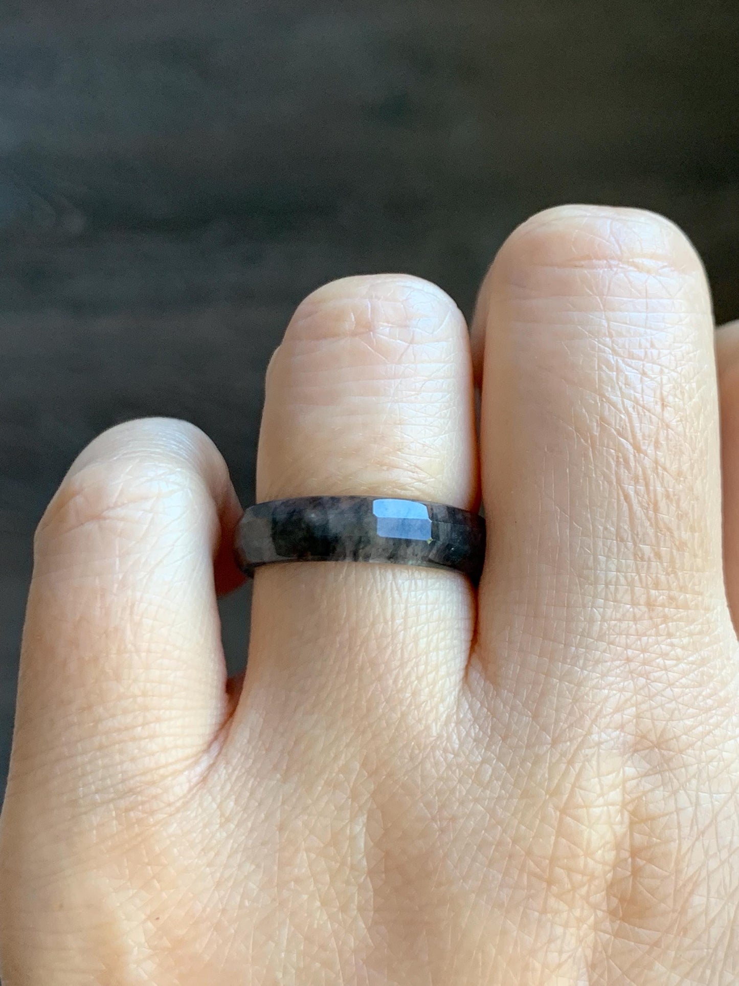 Natural Grade A Guatemalan Icy Highly Translucent Wuji Marbled Jade Jadeite Faceted Band Ring Size 7.75 US 天然冰危乌鸡翡翠切割面戒圈 WWJ220C