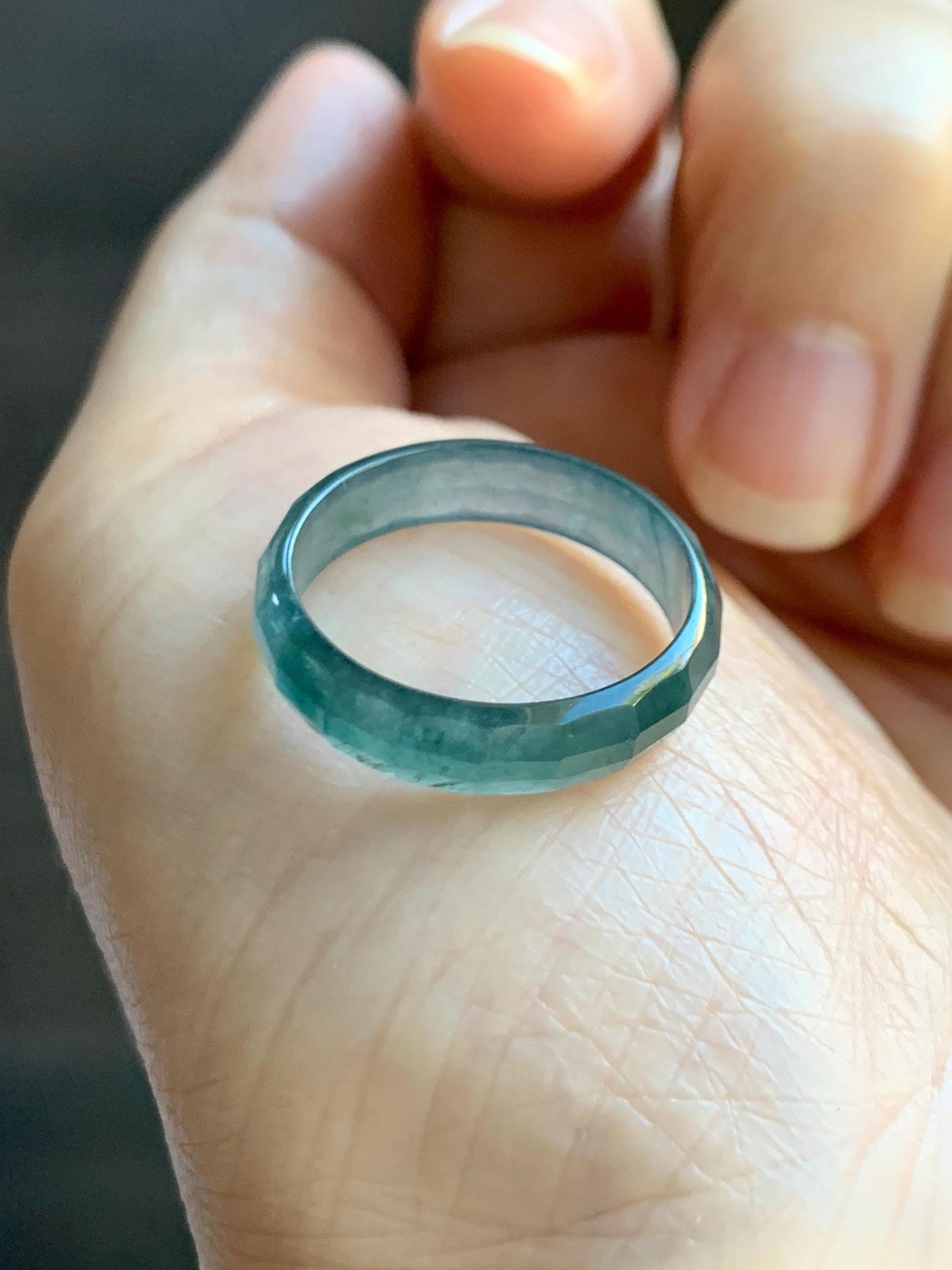 Natural Grade A Guatemalan Icy Highly Translucent Teal Blue Green Marbled Jade Jadeite Faceted Band Ring Size 7.75 US 天然冰危蓝飘花翡翠切割面戒圈 WLQ220A