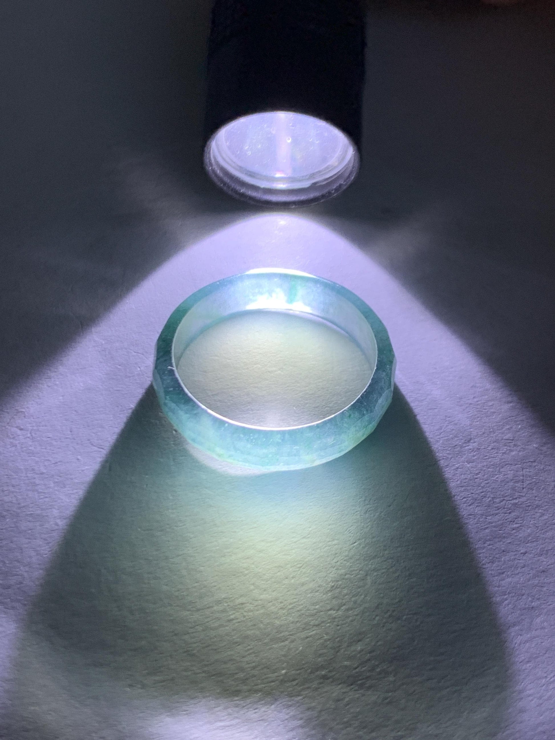 Natural Grade A Guatemalan Icy Highly Translucent Teal Blue Green Marbled Jade Jadeite Faceted Band Ring Size 6.5 US 天然冰危蓝飘花翡翠切割面戒圈 WLQ220C