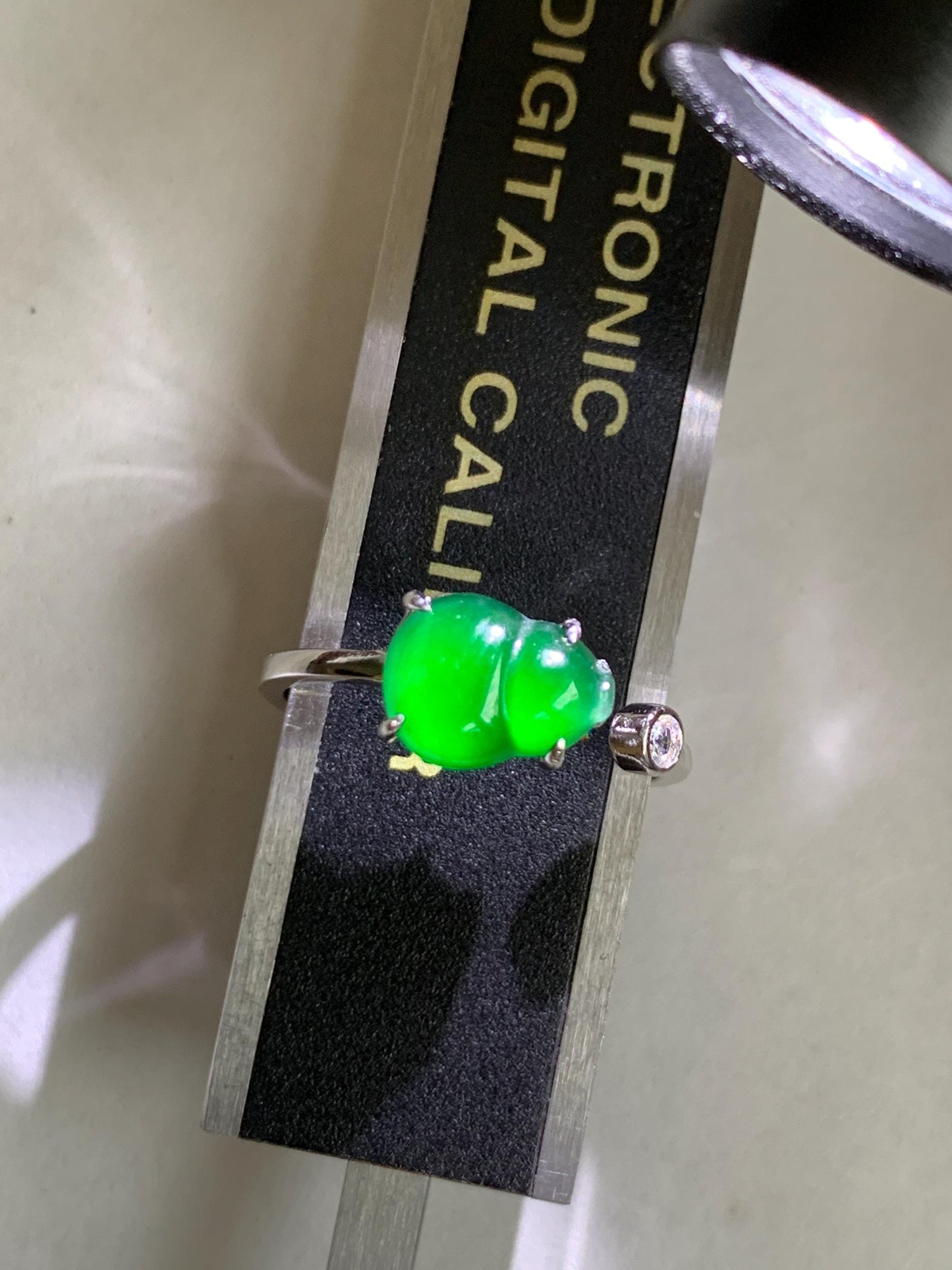 Natural Grade A Guatemalan Icy Translucent Vibrant Green Jade Jadeite Hulu Gourd Ring Sterling Silver Size 6 Adjustable 天然冰危绿翡翠葫芦银镶戒指 KKH99