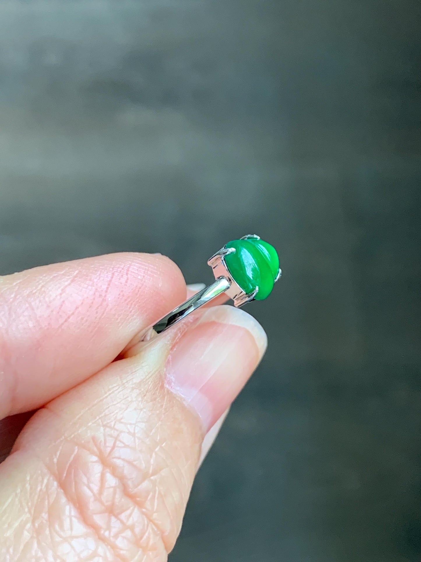 Natural Grade A Guatemalan Icy Translucent Vibrant Green Jade Jadeite Hulu Gourd Ring Sterling Silver Size 6 Adjustable 天然冰危绿翡翠葫芦银镶戒指 KKH99