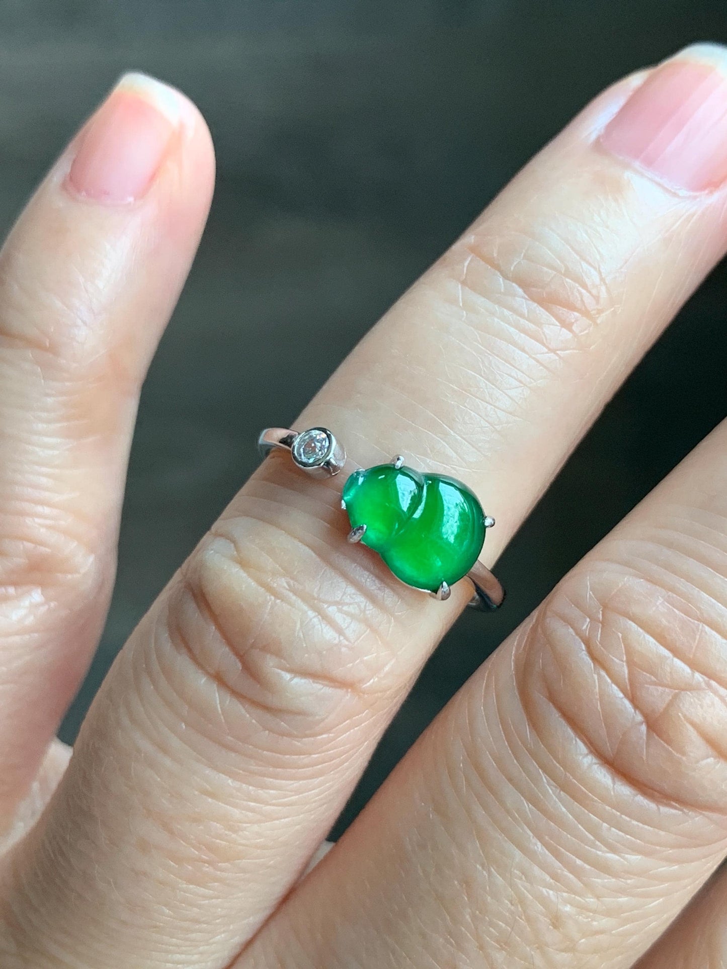 Natural Grade A Guatemalan Icy Translucent Vibrant Green Jade Jadeite Hulu Gourd Ring Sterling Silver Size 6 Adjustable 天然冰危绿翡翠葫芦银镶戒指 KKH99