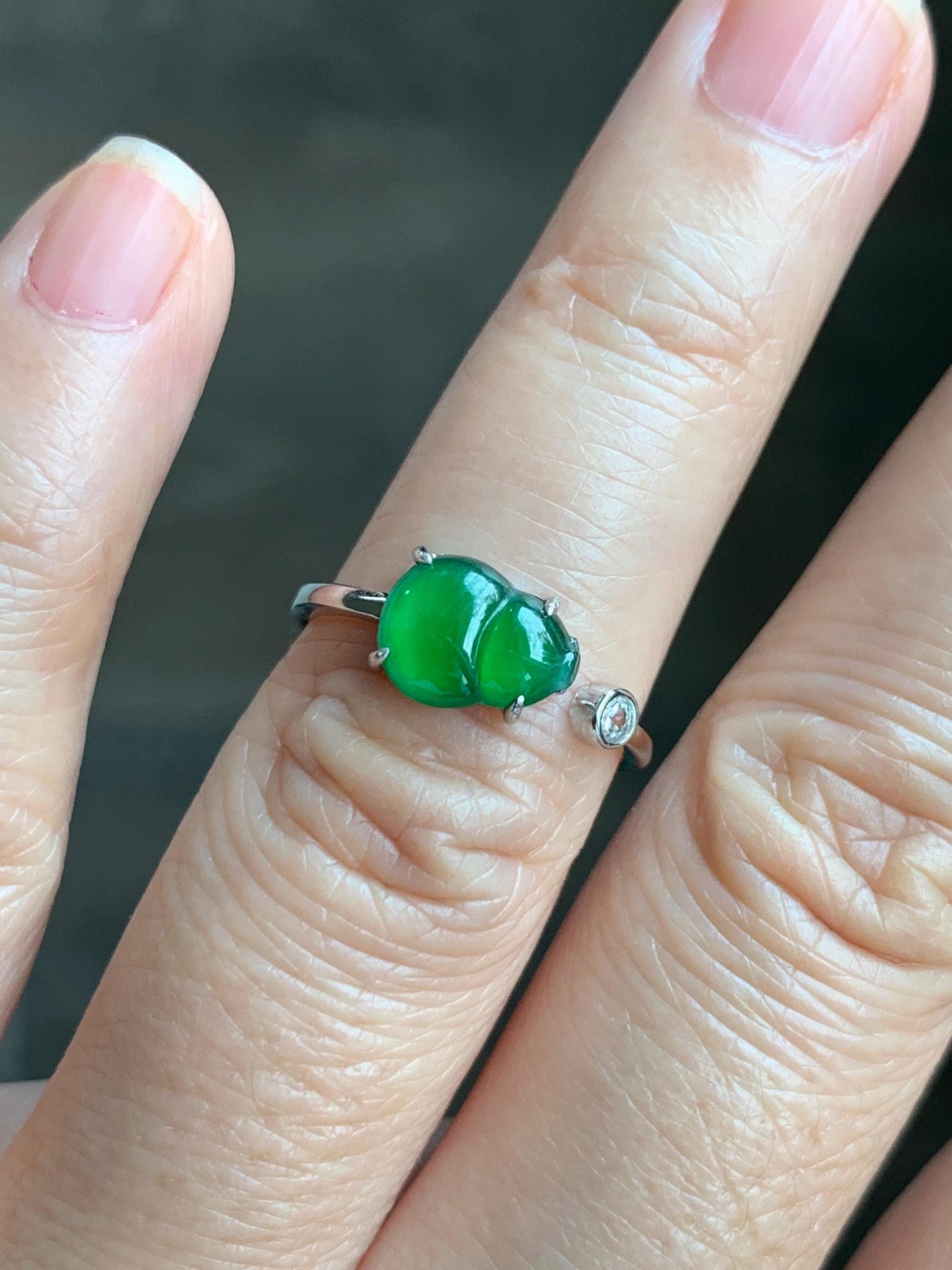 Natural Grade A Guatemalan Icy Translucent Vibrant Green Jade Jadeite Hulu Gourd Ring Sterling Silver Size 6 Adjustable 天然冰危绿翡翠葫芦银镶戒指 KKH99