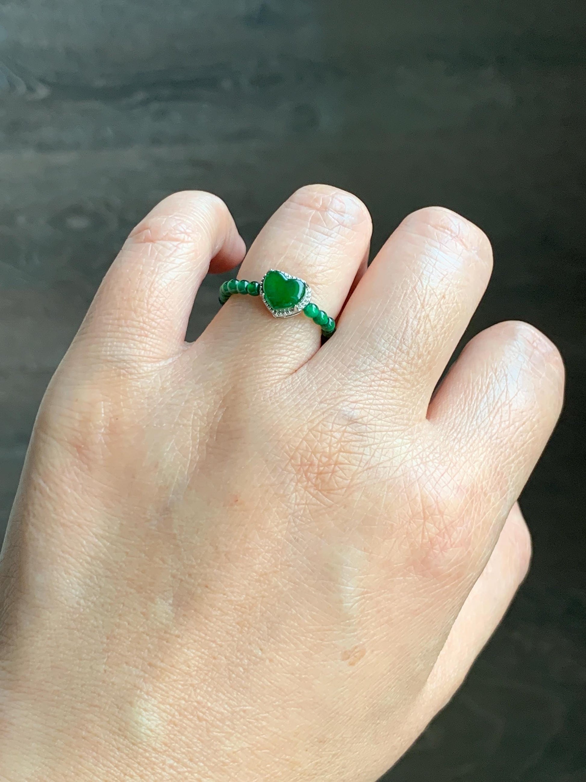 Natural Grade A Guatemalan Icy Translucent Vibrant Green Jade Jadeite Petite Beads Heart Charm Beaded Ring Size 7 US 天然冰危绿翡翠小珠潘多拉爱心戒圈WLX110