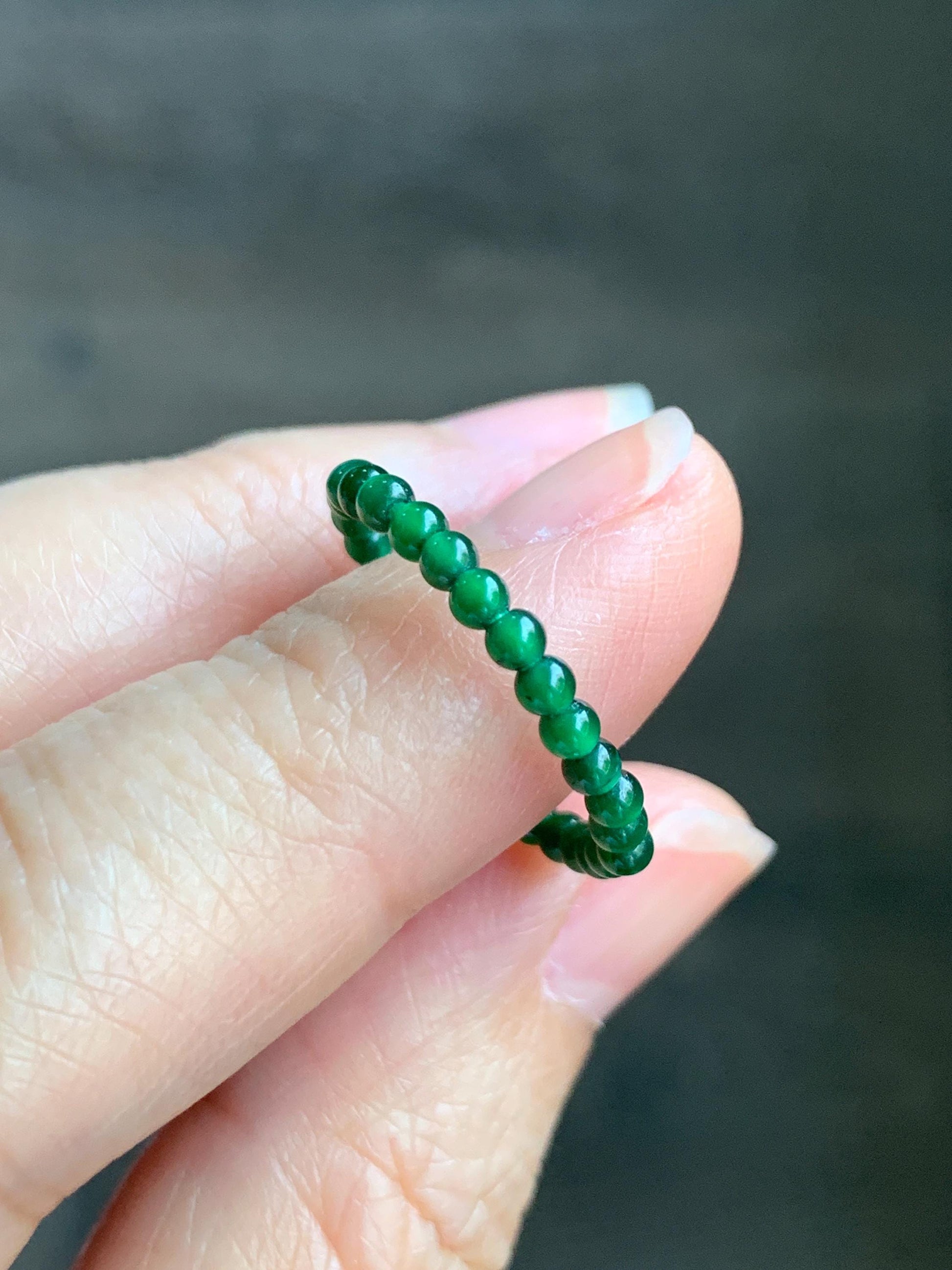 Natural Grade A Guatemalan Icy Translucent Vibrant Green Jade Jadeite Petite Beads Heart Charm Beaded Ring Size 7 US 天然冰危绿翡翠小珠潘多拉爱心戒圈WLX110