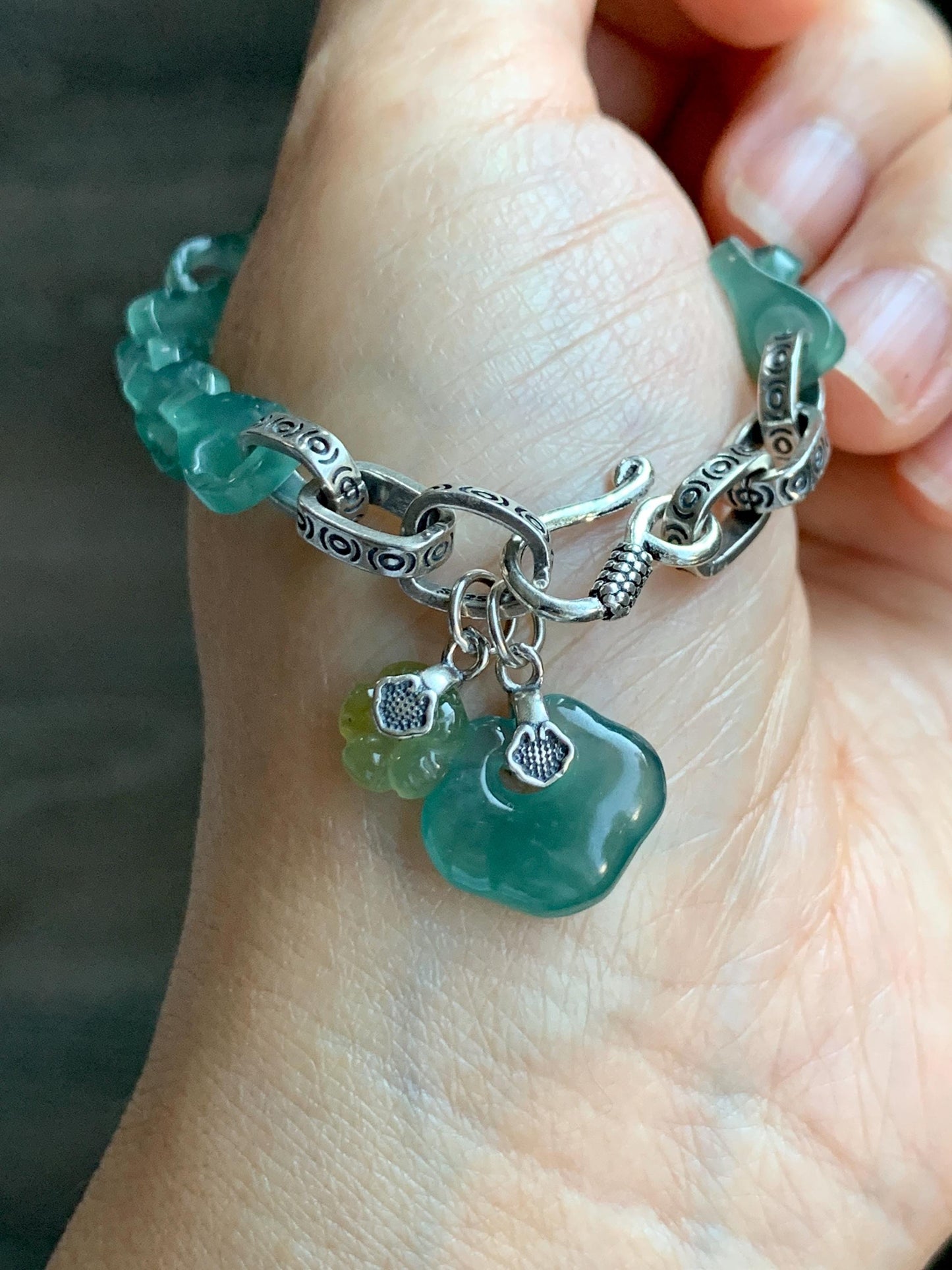 Natural Grade A Guatemalan Icy Teal Blue Jade Jadeite Interlocking Dragon Bone Chain Charm Bracelet Sterling Silver 6.75" 天然冰胶危蓝翡翠龙骨链手链 SLR