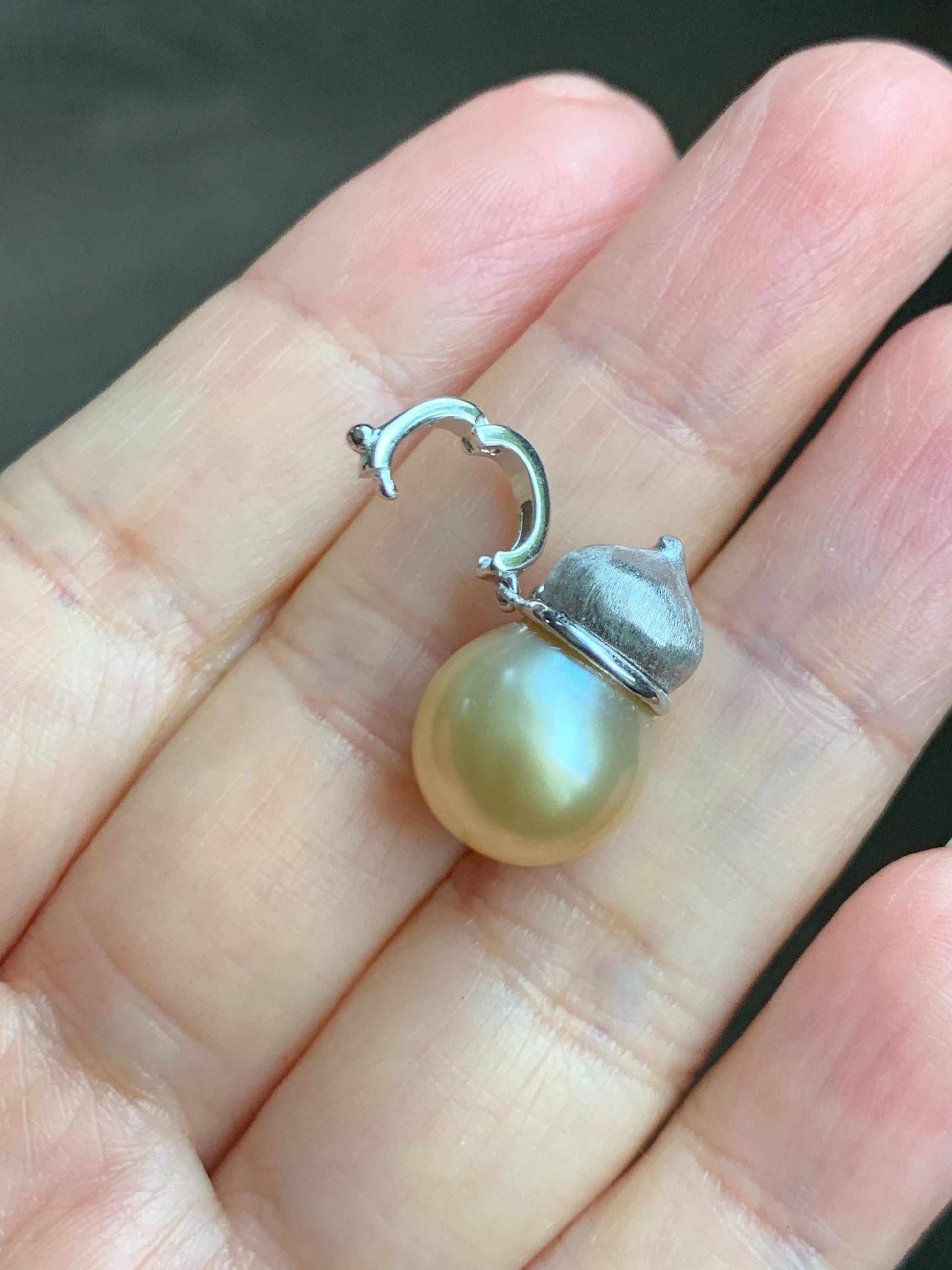 Natural Genuine Golden South Sea Pearl Gourd Hulu Pendant Solid Sterling Silver 11.8mm 4g 天然南洋金珠葫芦吊坠 GSC561B