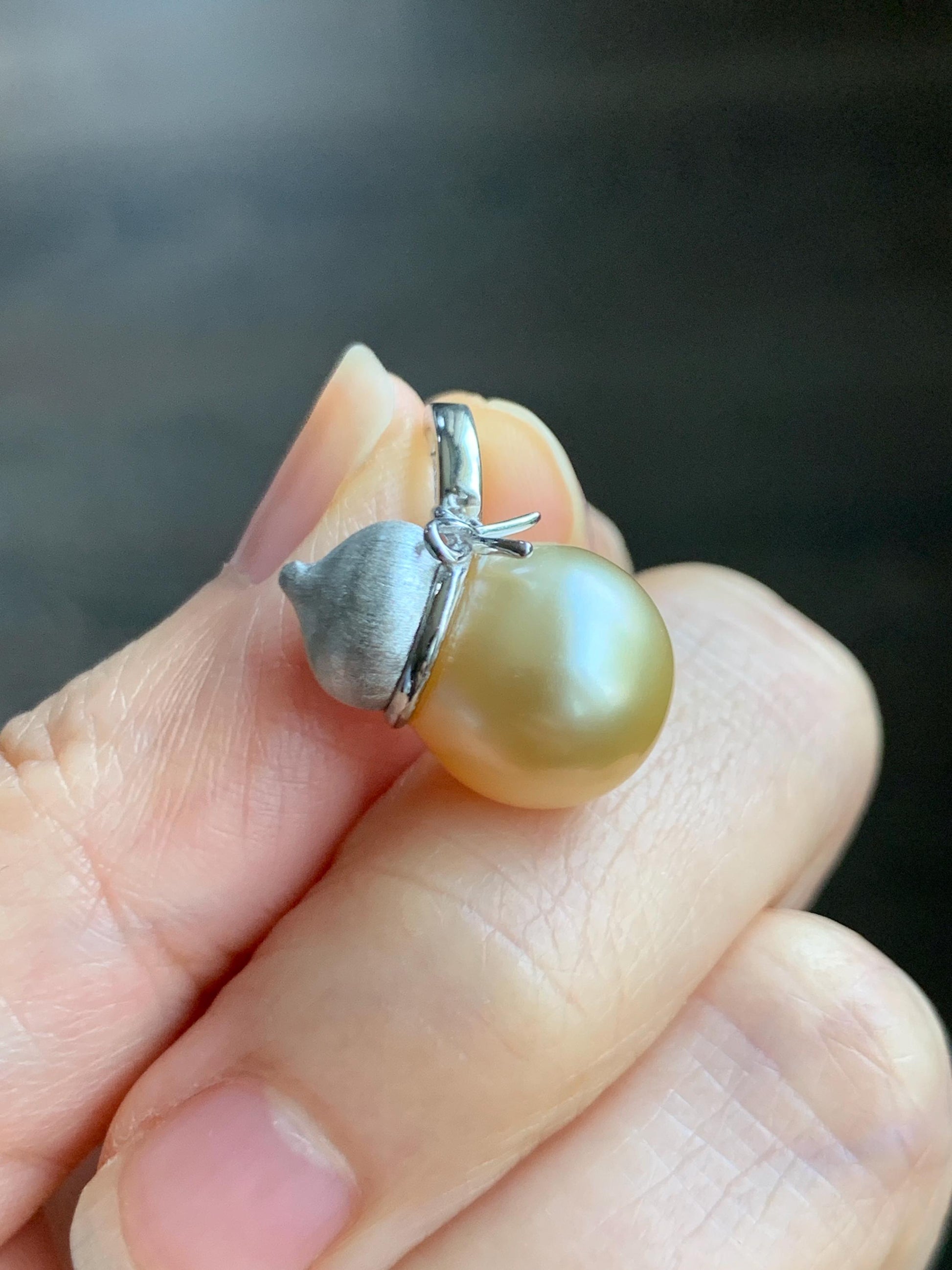 Natural Genuine Golden South Sea Pearl Gourd Hulu Pendant Solid Sterling Silver 11.8mm 4g 天然南洋金珠葫芦吊坠 GSC561B