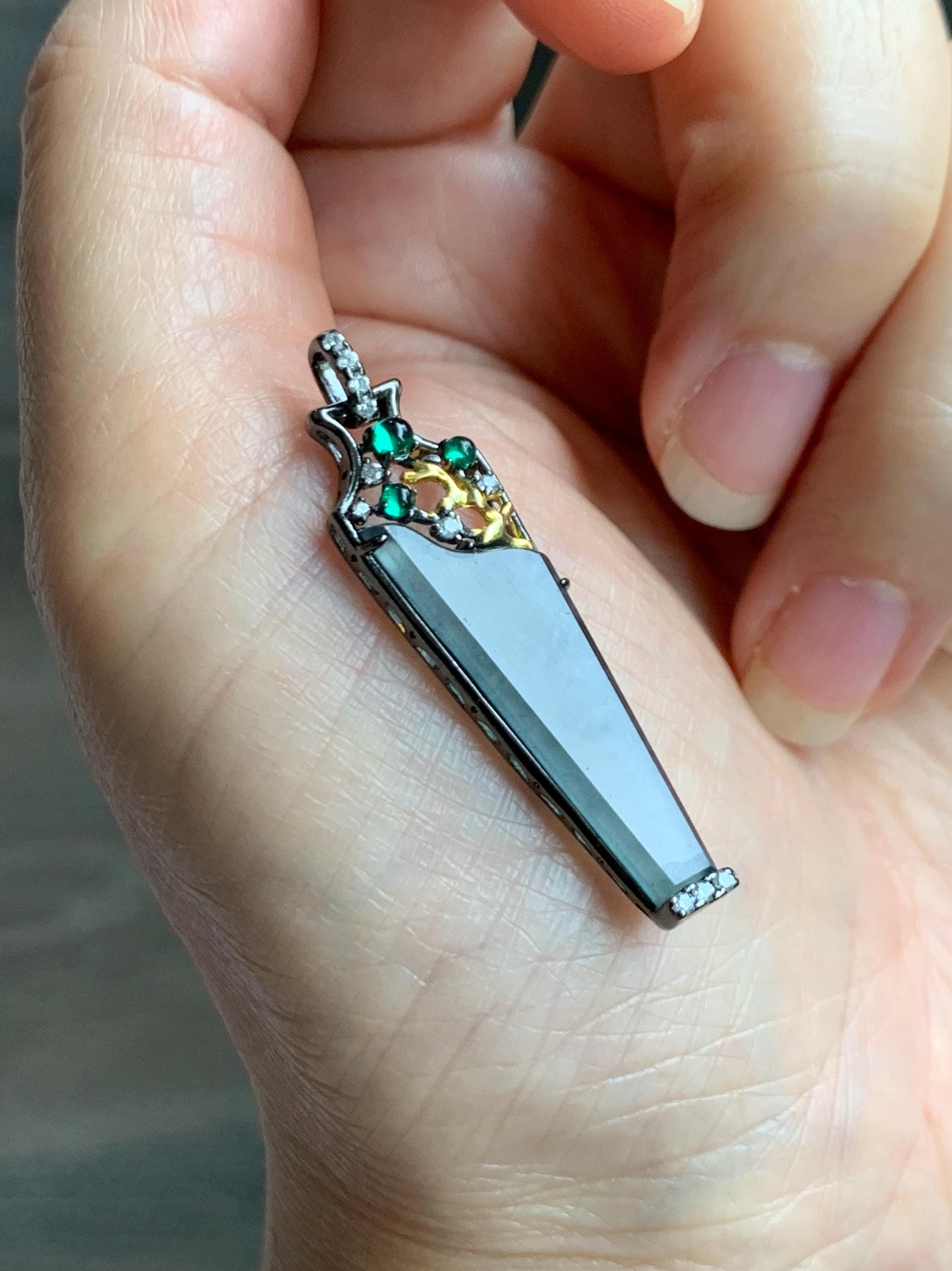 Certified Natural Grade A Guatemalan Icy Highly Translucent Wuji Jade Jadeite Wu Shi Pai Vase Pendant Sterling Silver 天然冰胶危乌鸡翡翠无事牌镶嵌花瓶吊坠 272