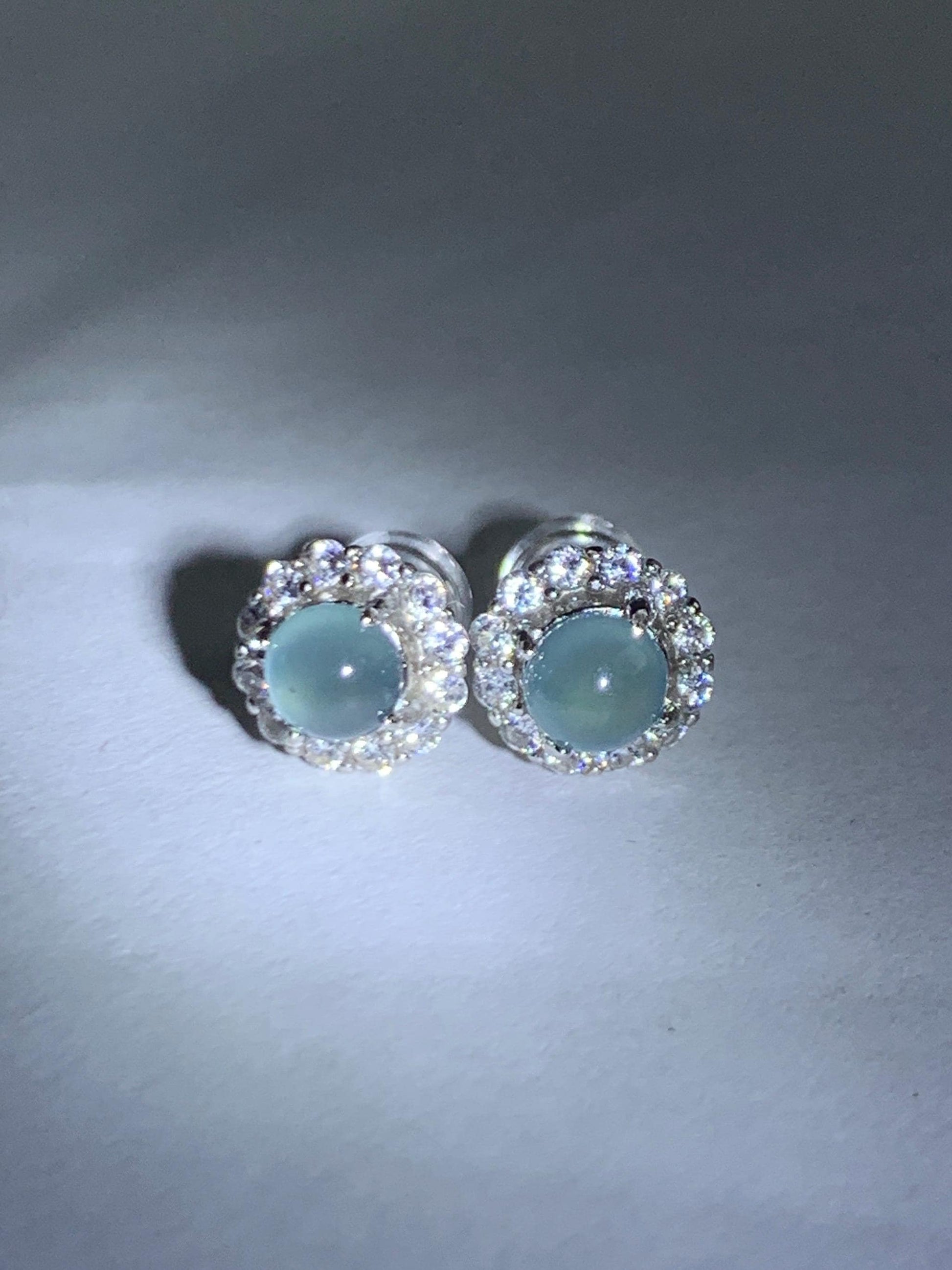 Natural grade A Guatemalan Icy Highly Translucent Light Teal Blue Jade Jadeite Halo Style Stud Earrings Sterling Silver 天然冰危蓝翡翠银镶耳钉 XLE66