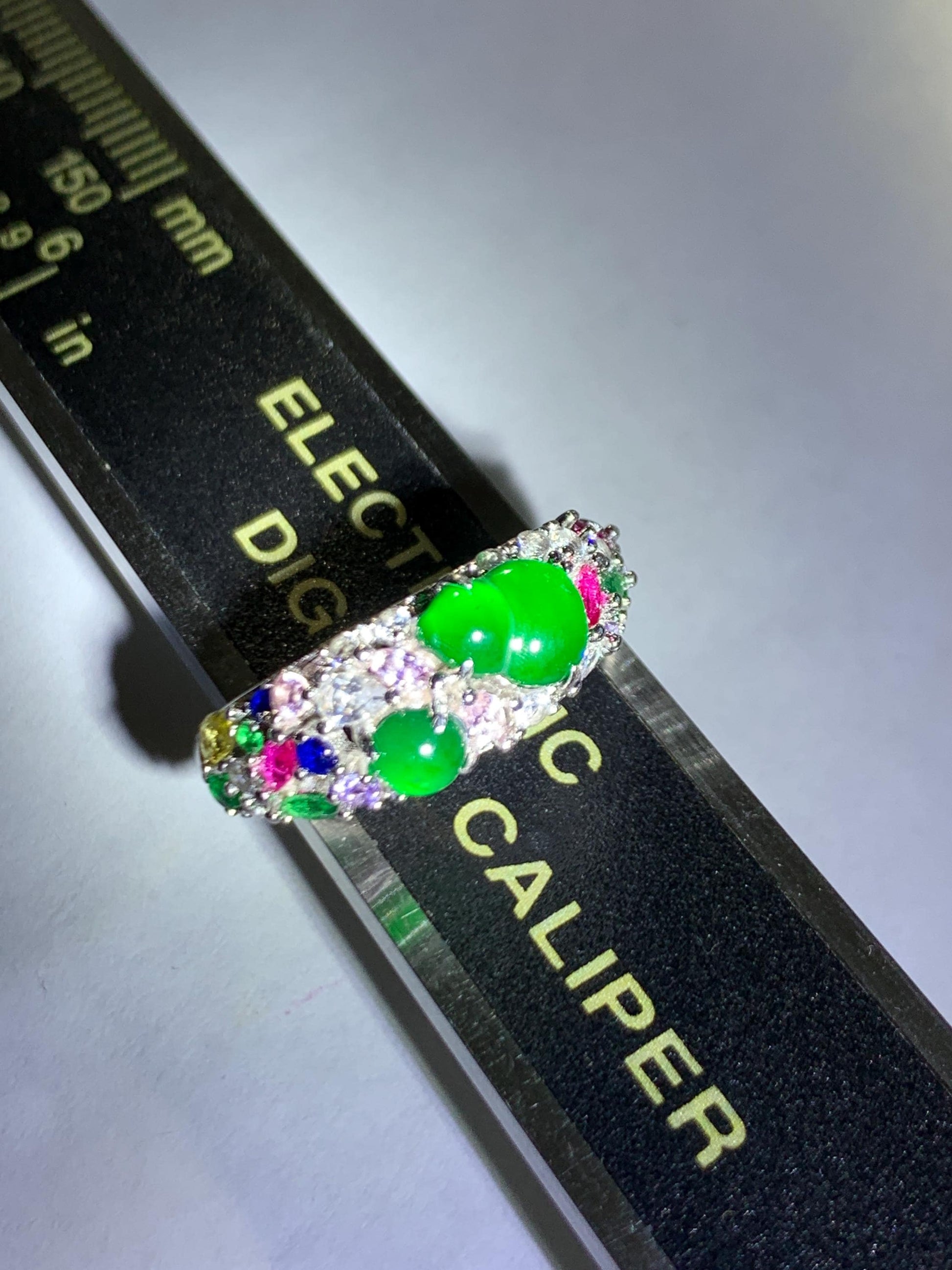 Natural Grade A Guatemalan Icy Translucent Vibrant Green Jade Jadeite Gourd Hulu Band Ring Sterling Silver Size 7 天然冰危绿翡翠花开富贵银镶戒指 HKFL98