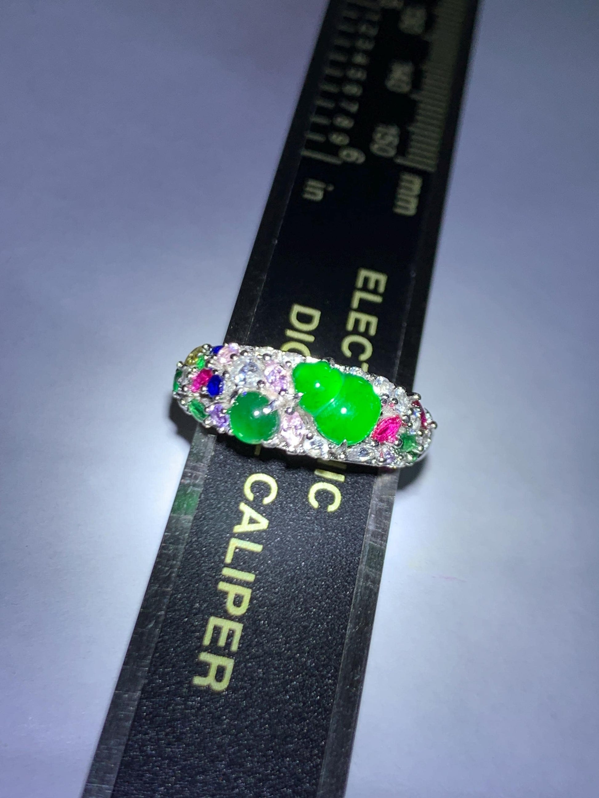 Natural Grade A Guatemalan Icy Translucent Vibrant Green Jade Jadeite Gourd Hulu Band Ring Sterling Silver Size 7 天然冰危绿翡翠花开富贵银镶戒指 HKFL98