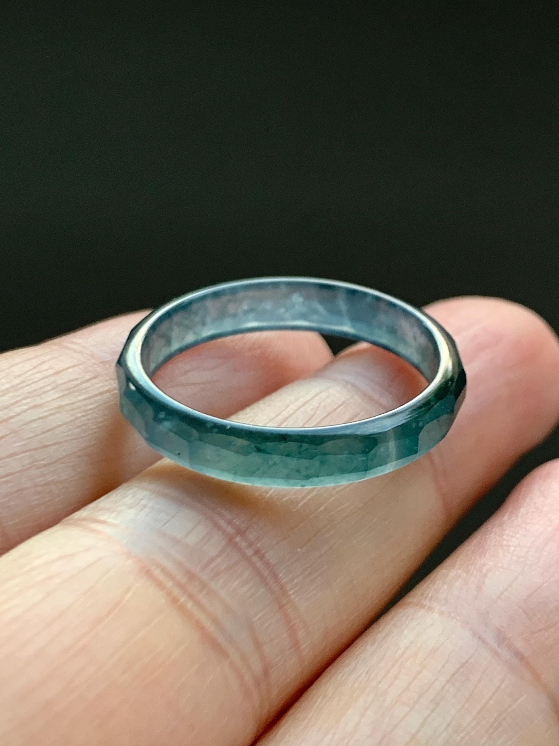 Natural Grade A Guatemalan Icy Highly Translucent Aegean Blue Jade Jadeite Faceted Band Ring Size 9 US 天然冰危牛仔蓝起光翡翠切割面戒圈 QGM220A