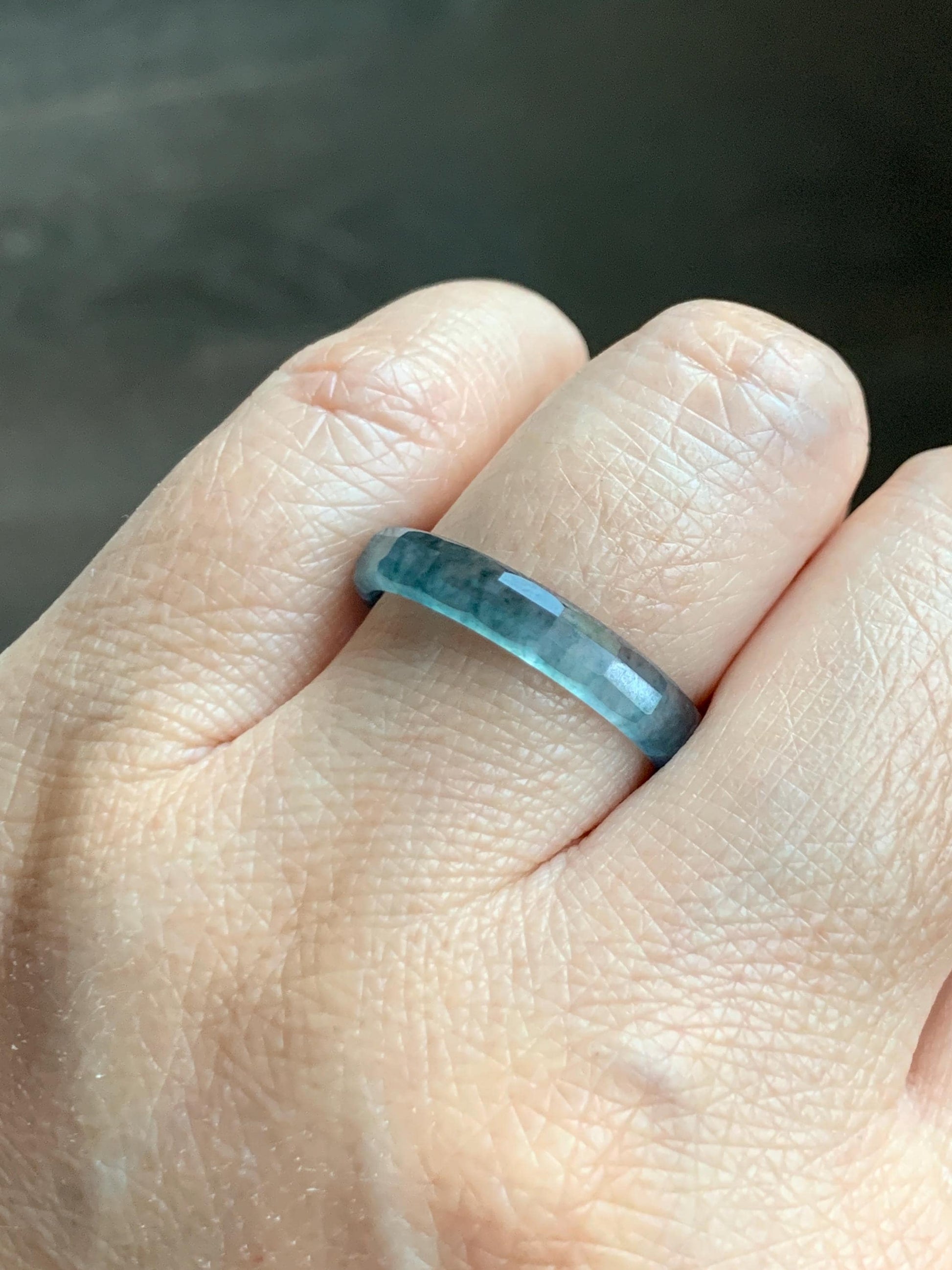 Natural Grade A Guatemalan Icy Highly Translucent Aegean Blue Jade Jadeite Faceted Band Ring Size 9 US 天然冰危牛仔蓝起光翡翠切割面戒圈 QGM220A