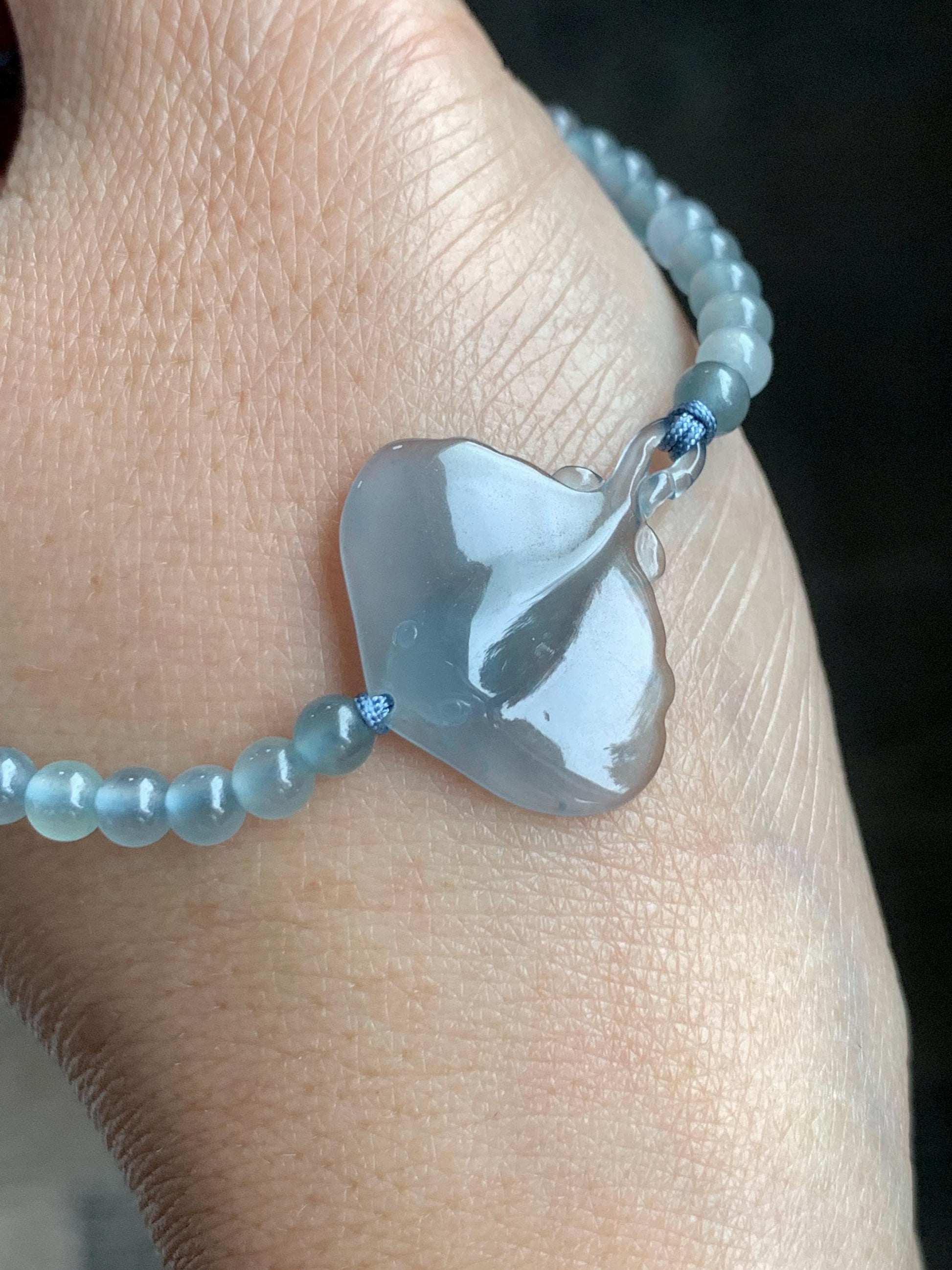 Natural Grade A Guatemalan Icy Highly Translucent Pastel Dusty Blue Jade Jadeite Carved Stingray Beaded Bracelet 7” 3g 天然冰胶淡蓝翡翠珠魟鱼手串 SRC230