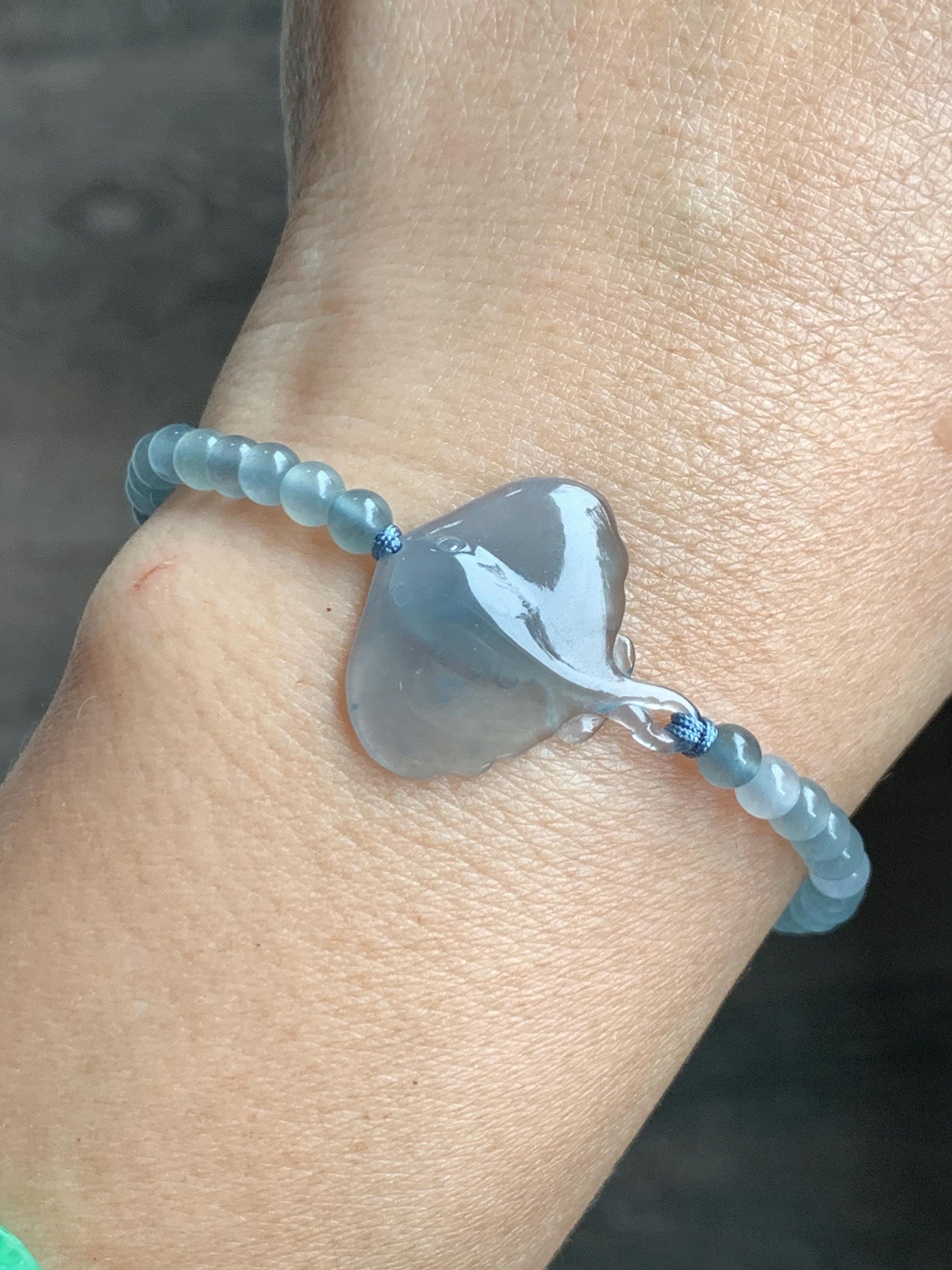 Natural Grade A Guatemalan Icy Highly Translucent Pastel Dusty Blue Jade Jadeite Carved Stingray Beaded Bracelet 7” 3g 天然冰胶淡蓝翡翠珠魟鱼手串 SRC230