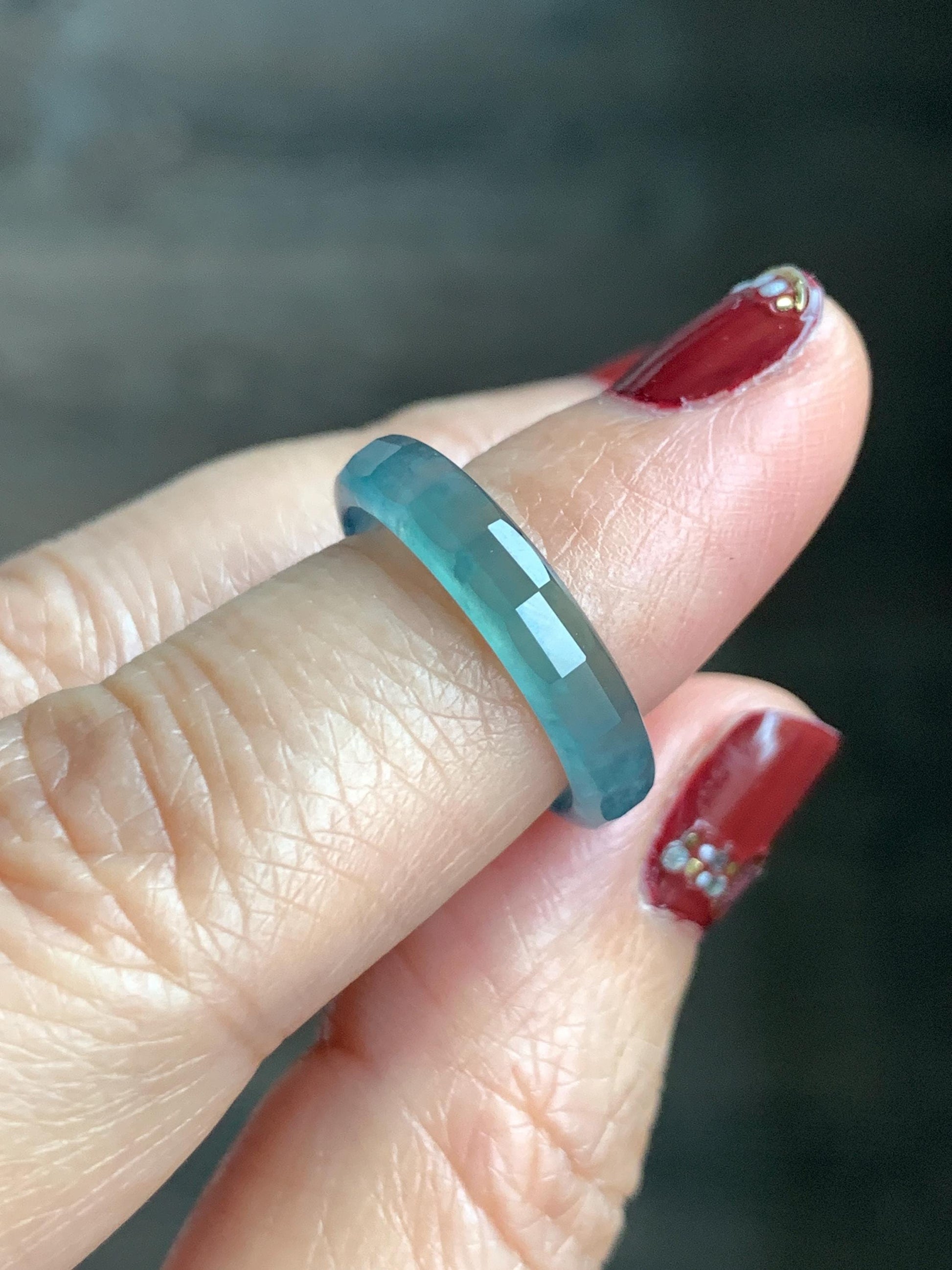 Natural Grade A Guatemalan Icy Highly Translucent Teal Blue Jade Jadeite Faceted Band Ring Size 6.75 US 天然冰危蓝起光翡翠切割面戒圈 QGM220B