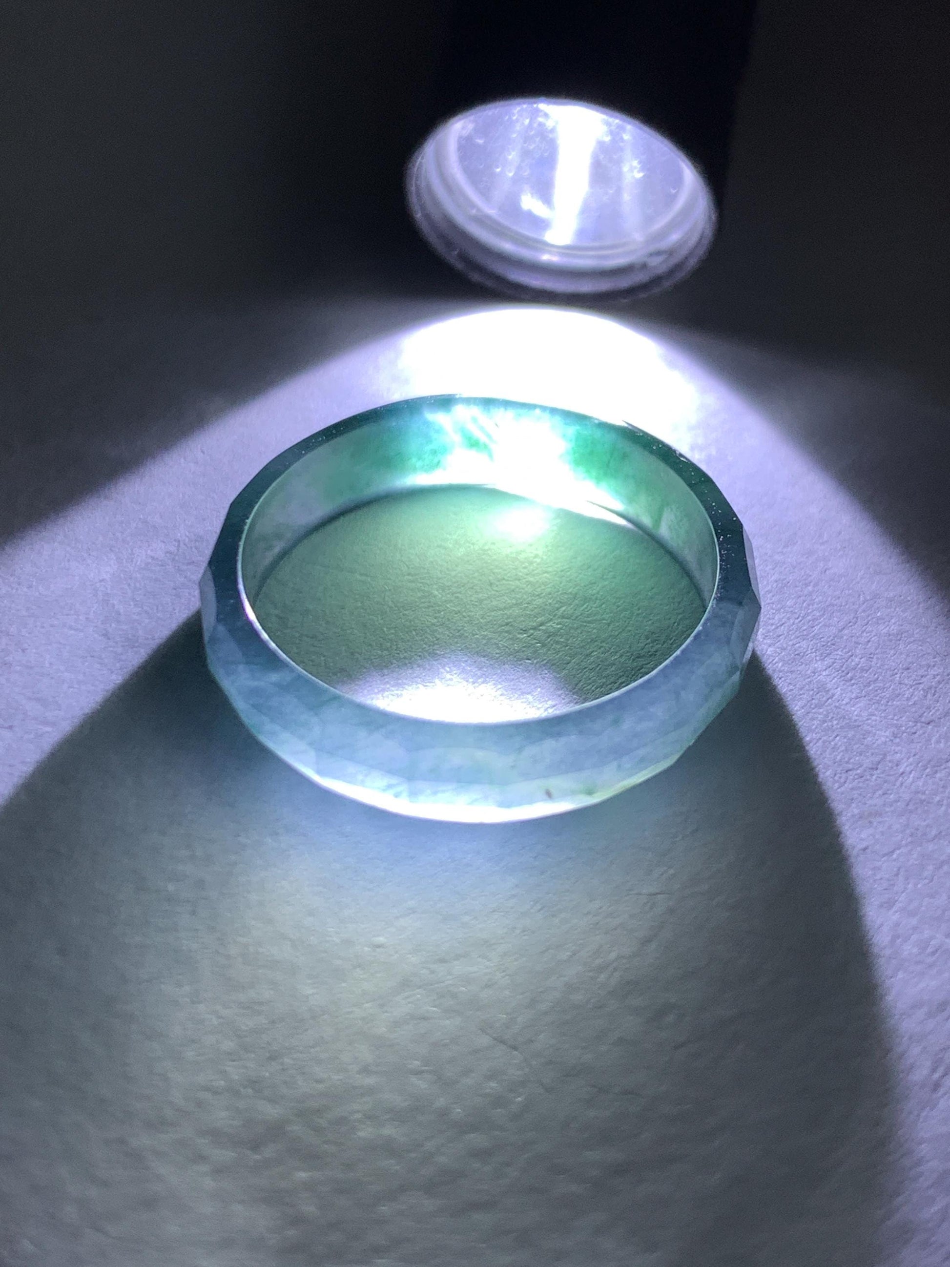 Natural Grade A Guatemalan Icy Highly Translucent Teal Blue Green Marbled Jade Jadeite Faceted Band Ring Size 8.75 US 天然冰危蓝起光翡翠切割面戒圈 QGM220C