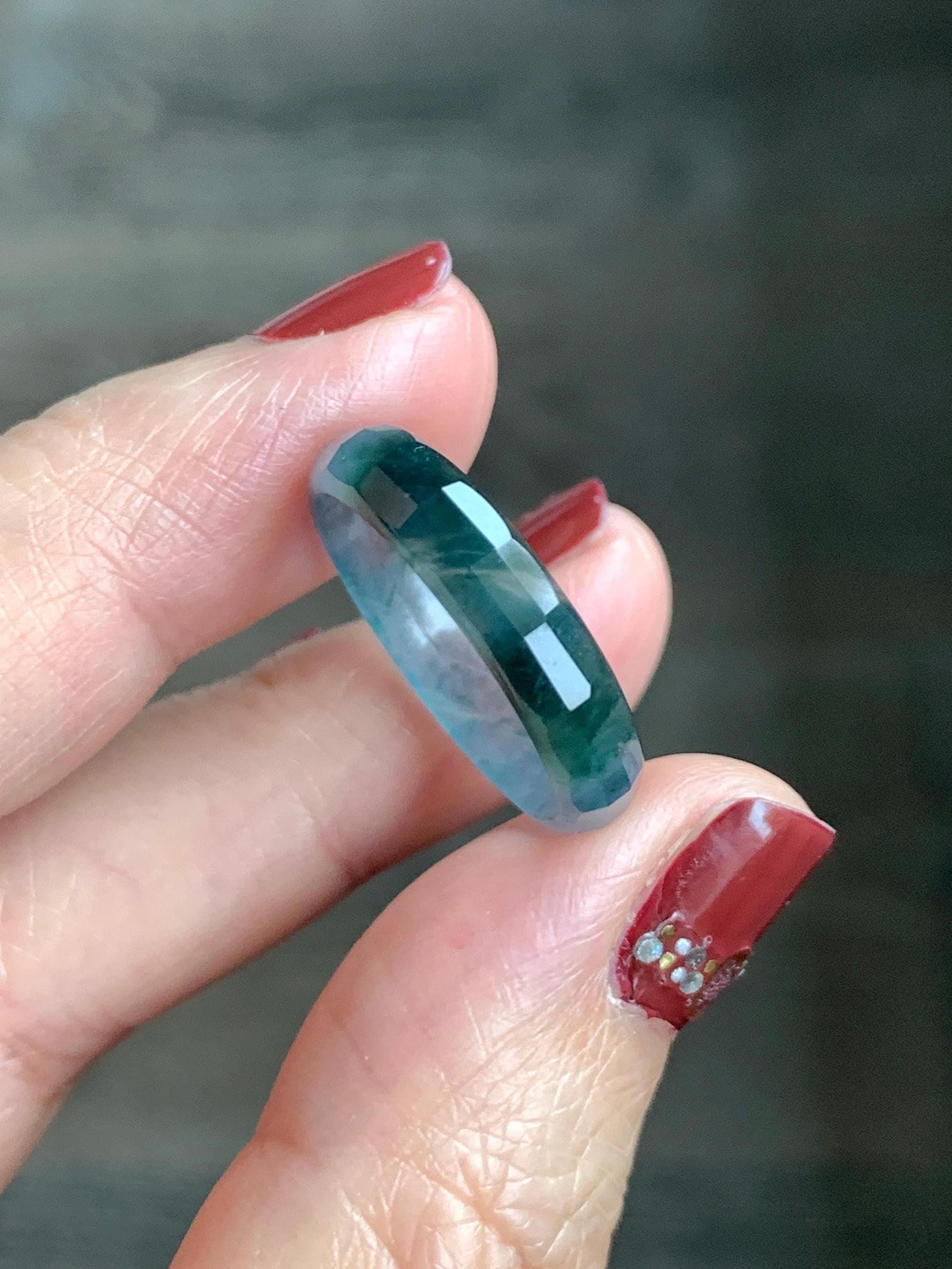 Natural Grade A Guatemalan Icy Highly Translucent Teal Blue Green Marbled Jade Jadeite Faceted Band Ring Size 8.75 US 天然冰危蓝起光翡翠切割面戒圈 QGM220C