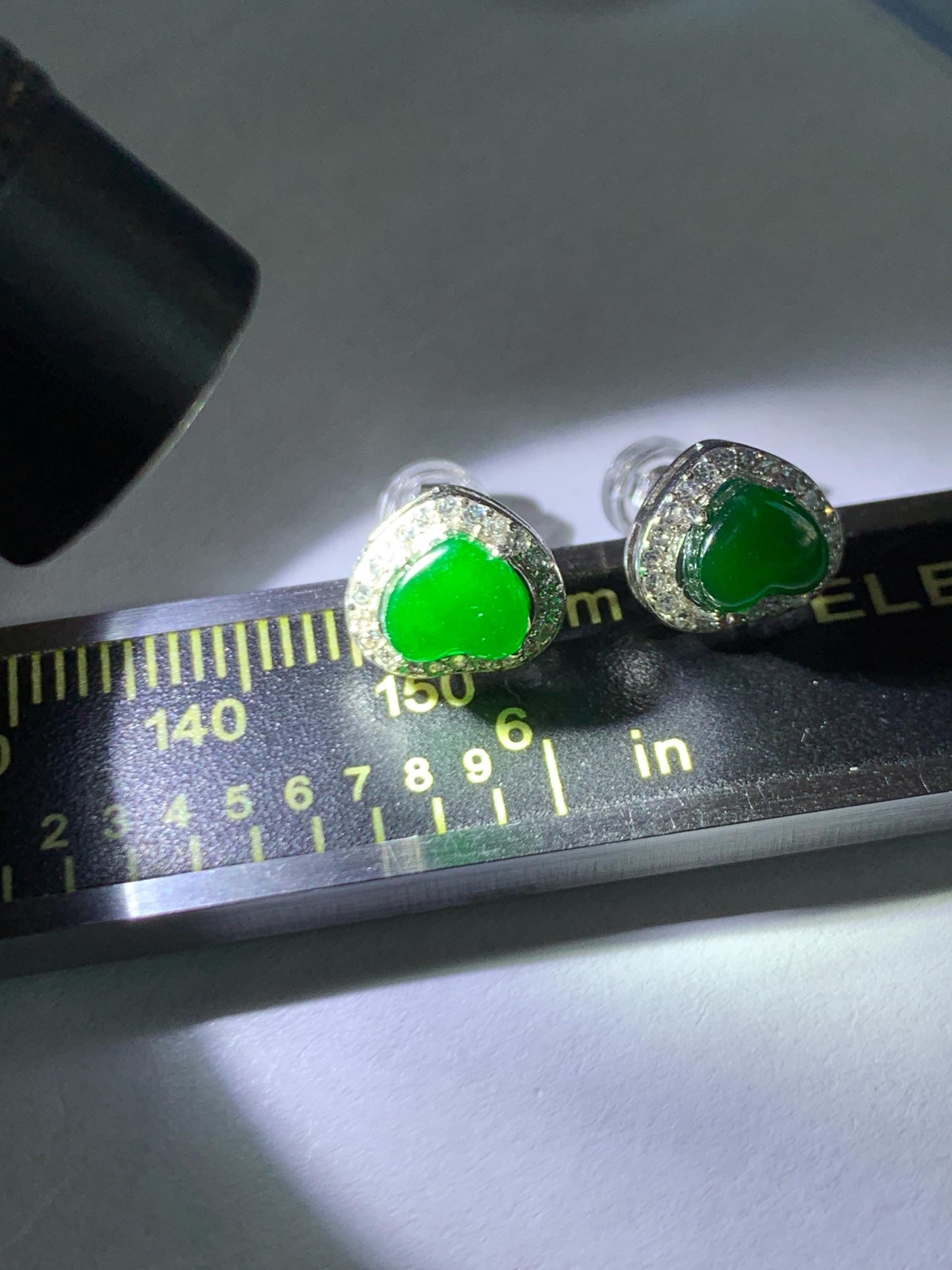 Natural Grade A Guatemalan Icy Translucent Vibrant Green Jade Jadeite Heart Halo Stud Earrings Sterling Silver 天然冰危绿翡翠爱心银耳钉 AXD110