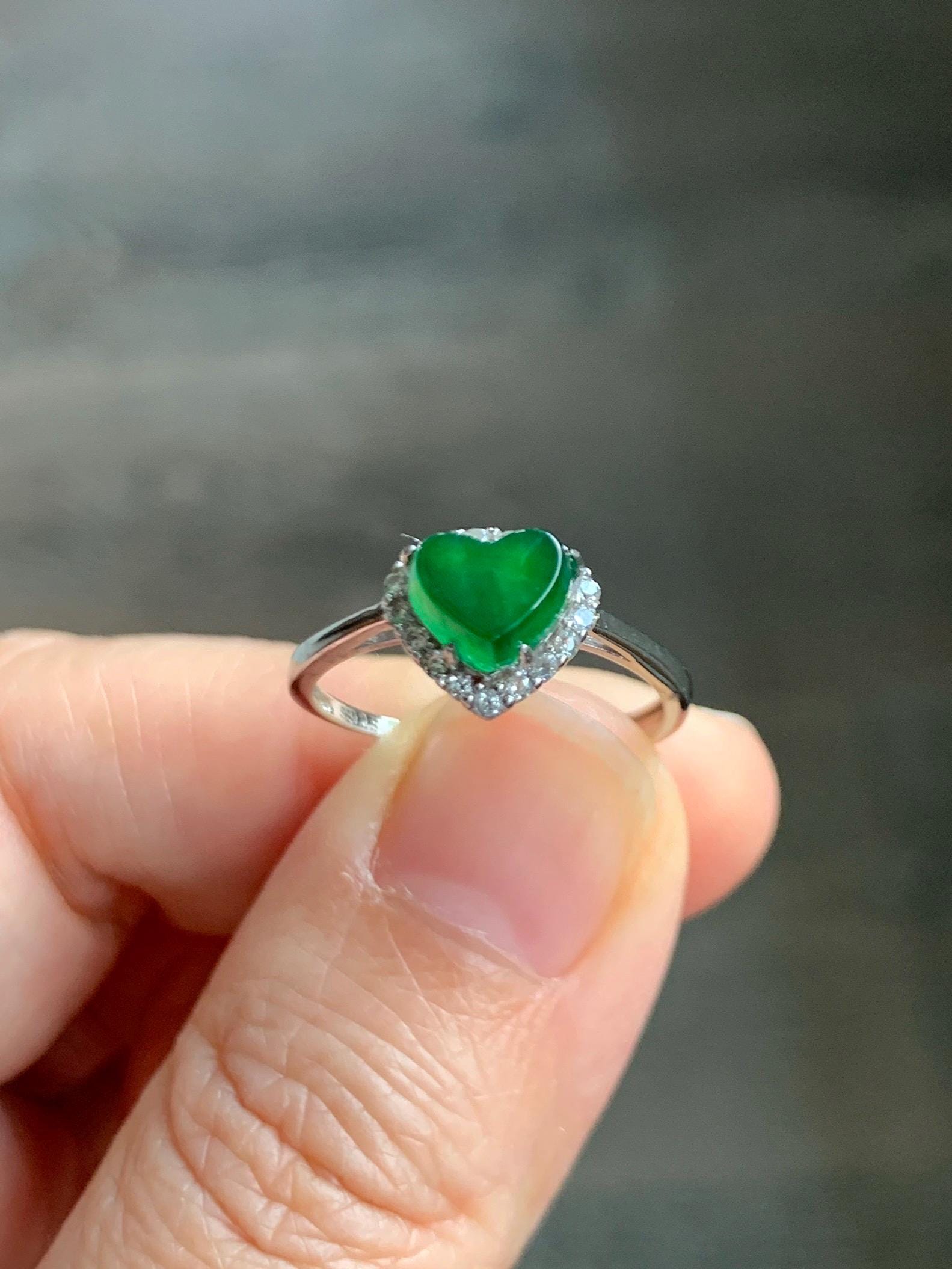 Natural Grade A Guatemalan Icy Translucent Vibrant Green Jade Jadeite Heart Halo Ring Sterling Silver Size 7 Adjustable 天然冰危绿翡翠爱心戒指 AXJ66