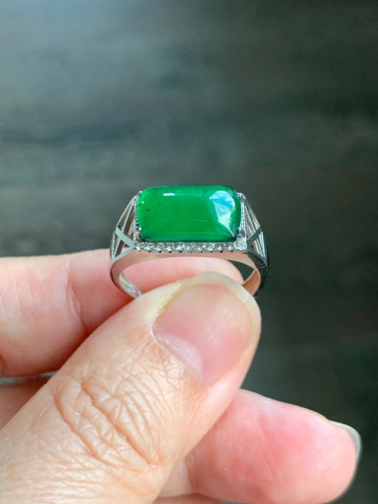 Natural Grade A Guatemalan Icy Translucent Vibrant Green Jade Jadeite Saddle Ring Sterling Silver Size 8 US Adjustable 天然冰危绿翡翠马鞍银镶戒指 LMA140
