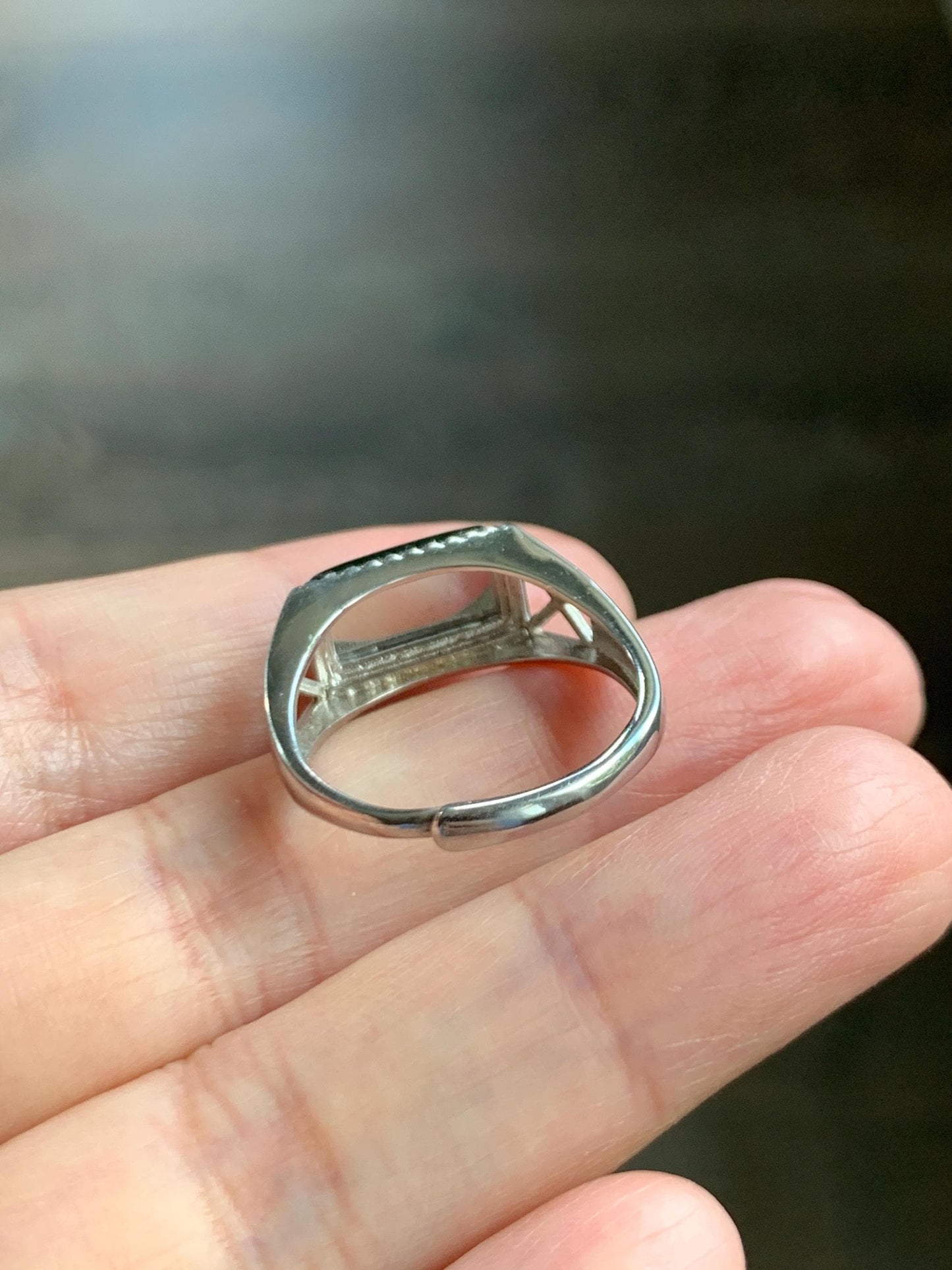 Natural Grade A Guatemalan Icy Translucent Vibrant Green Jade Jadeite Saddle Ring Sterling Silver Size 8 US Adjustable 天然冰危绿翡翠马鞍银镶戒指 LMA140