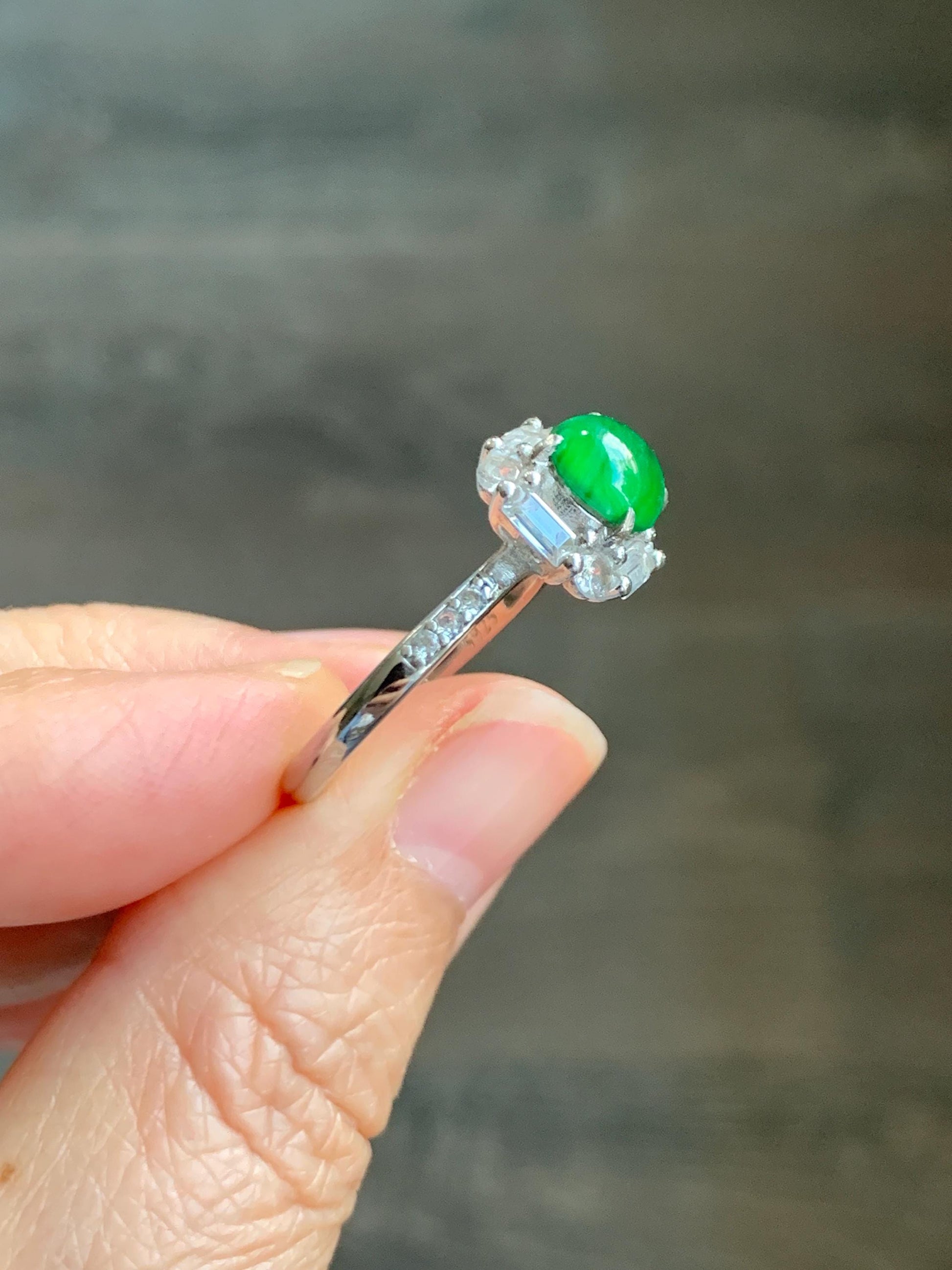 Natural Grade A Guatemalan Icy Translucent Vibrant Green Jade Jadeite Ring Sterling Silver Size 7 Adjustable 3g 天然冰危绿翡翠蛋面银镶戒指 WLR88