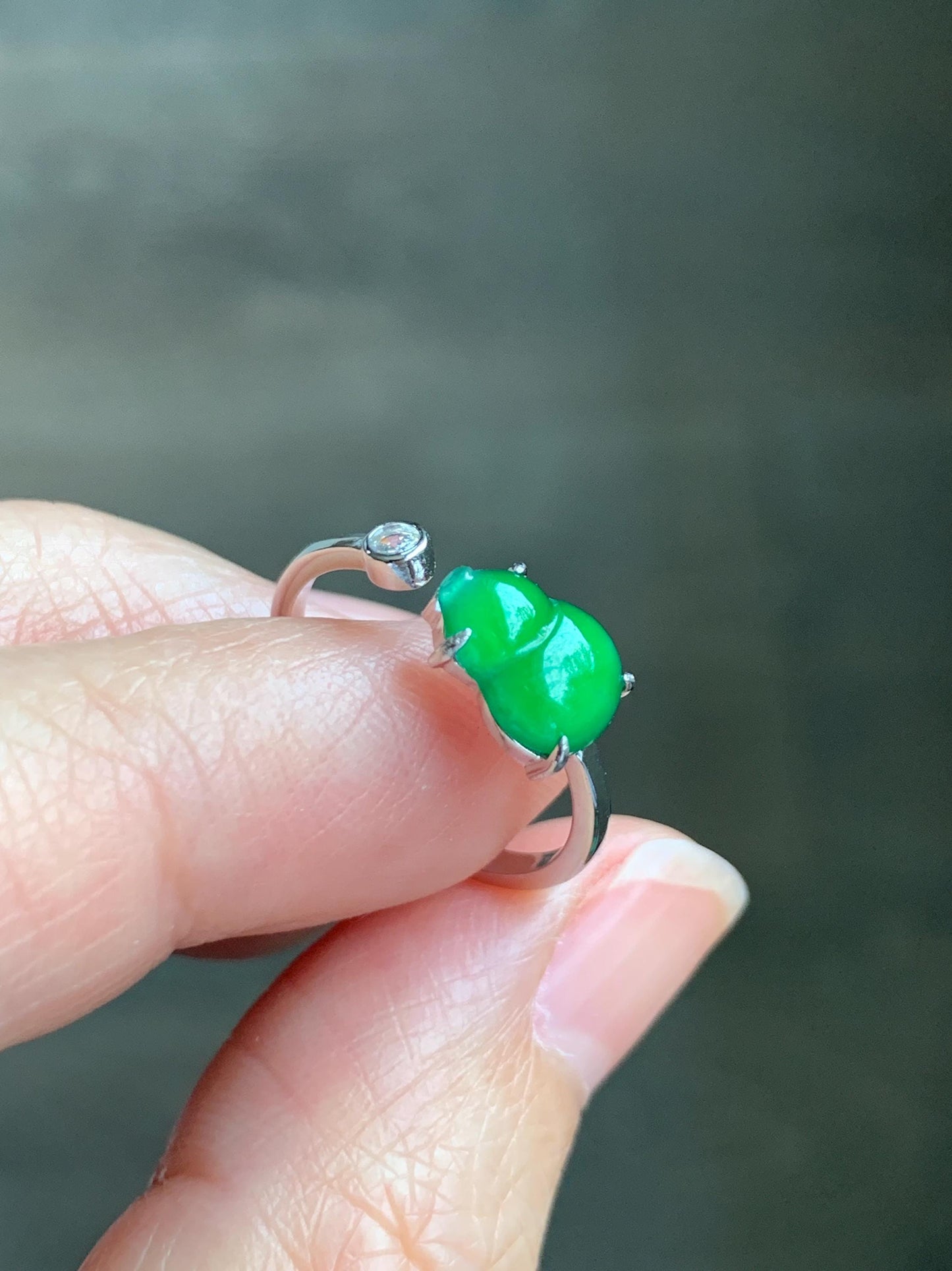 Natural Grade A Guatemalan Icy Translucent Vibrant Green Jade Jadeite Hulu Gourd Ring Sterling Silver Size 6 Adjustable 天然冰危绿翡翠葫芦银镶戒指 KKH99