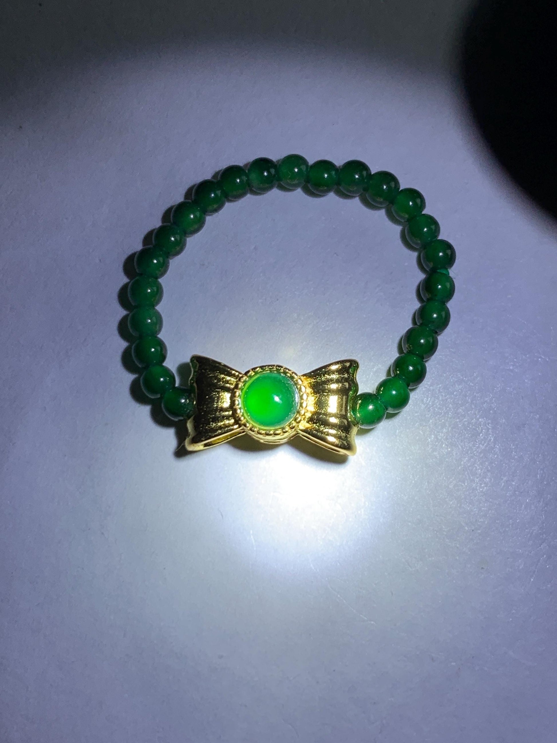 Natural Grade A Guatemalan Icy Translucent Vibrant Green Jade Jadeite Petite Beads Bow Charm Beaded Ring Size 7 US 天然冰危绿翡翠小珠潘多拉蝴蝶结戒圈WLHJ110