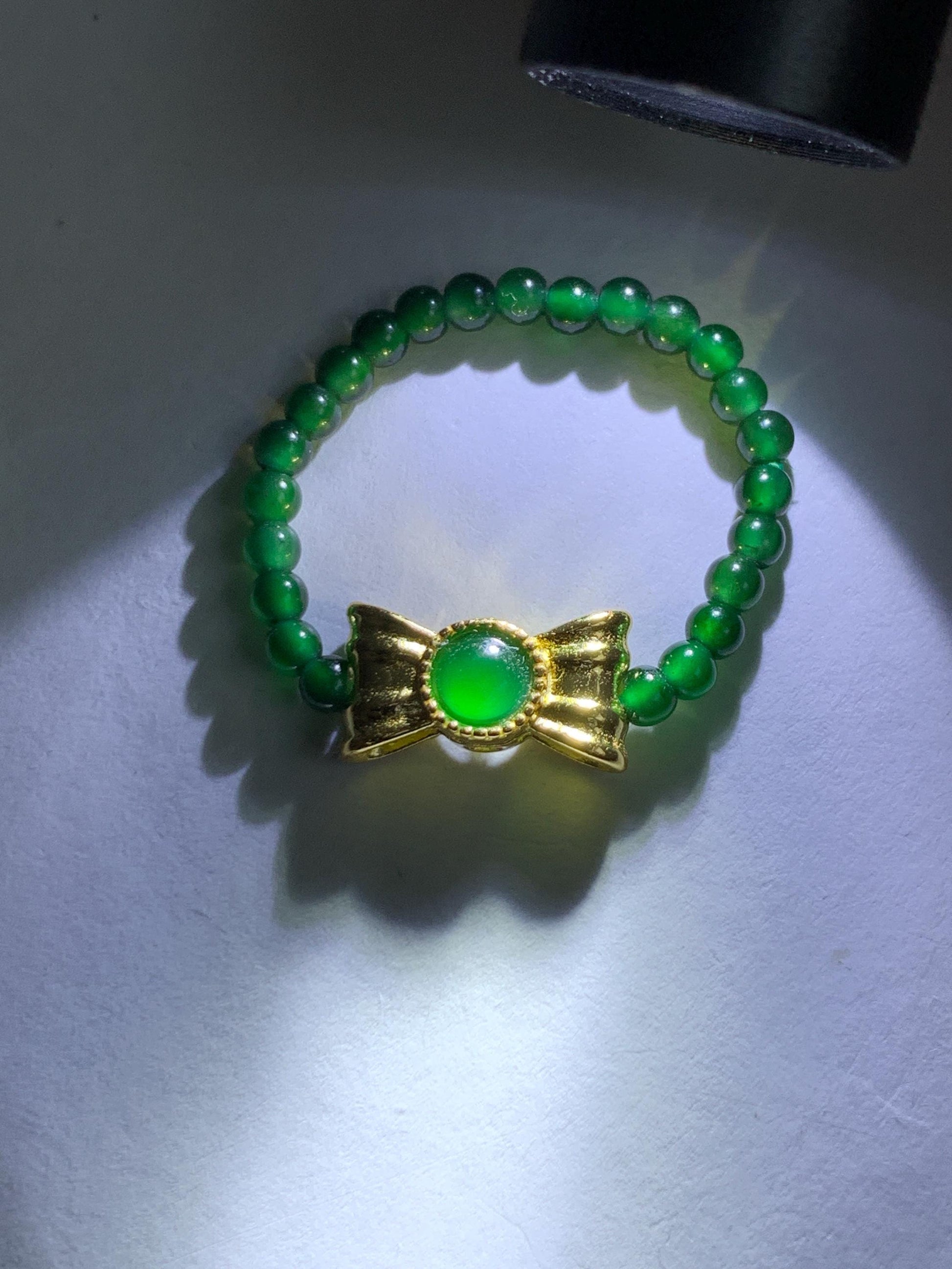 Natural Grade A Guatemalan Icy Translucent Vibrant Green Jade Jadeite Petite Beads Bow Charm Beaded Ring Size 7 US 天然冰危绿翡翠小珠潘多拉蝴蝶结戒圈WLHJ110