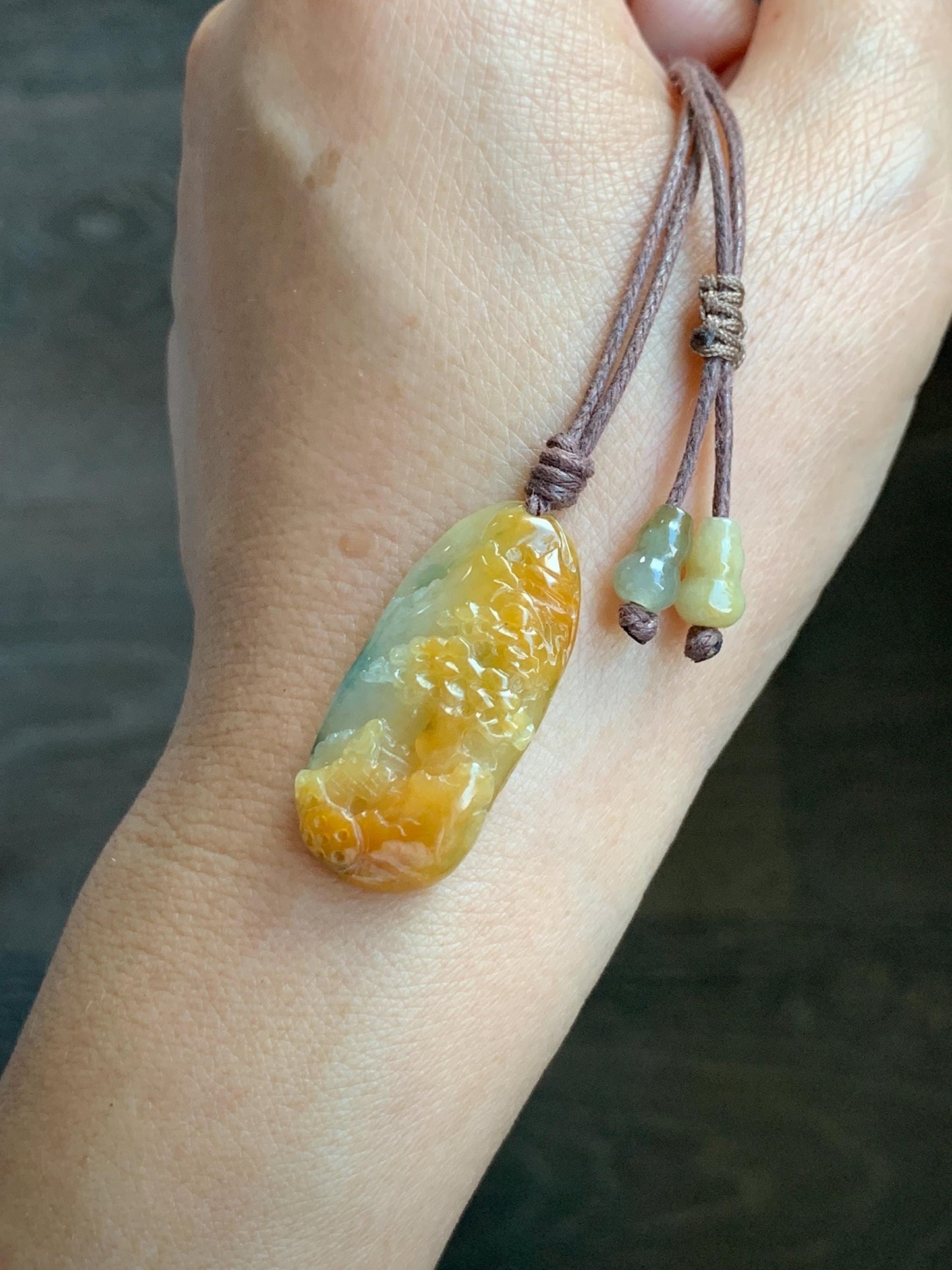 Natural Grade A Icy Translucent Bicolored Yellow & Green Jade Jadeite Shan Shui Nature Pendant Rope Necklace 25" 8g 天然冰黄飘绿花翡翠山水牌吊坠 SCH248