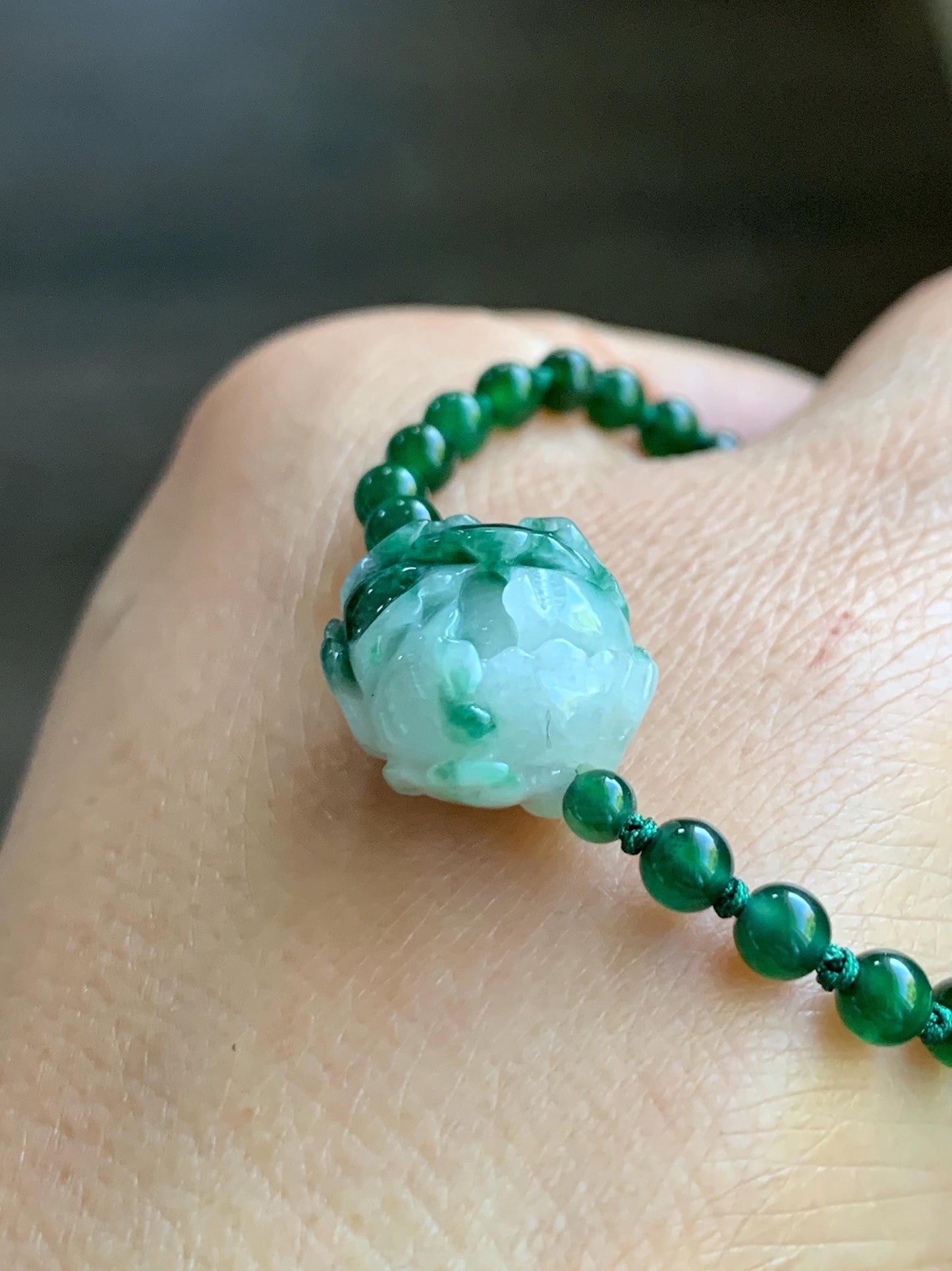 Natural Grade A Guatemalan Icy Vibrant Green Jadeite Petite Beads Peony Flower Charm Beaded Bracelet Sterling Silver 6”-7” 天然冰危绿翡翠小珠手串WLM310