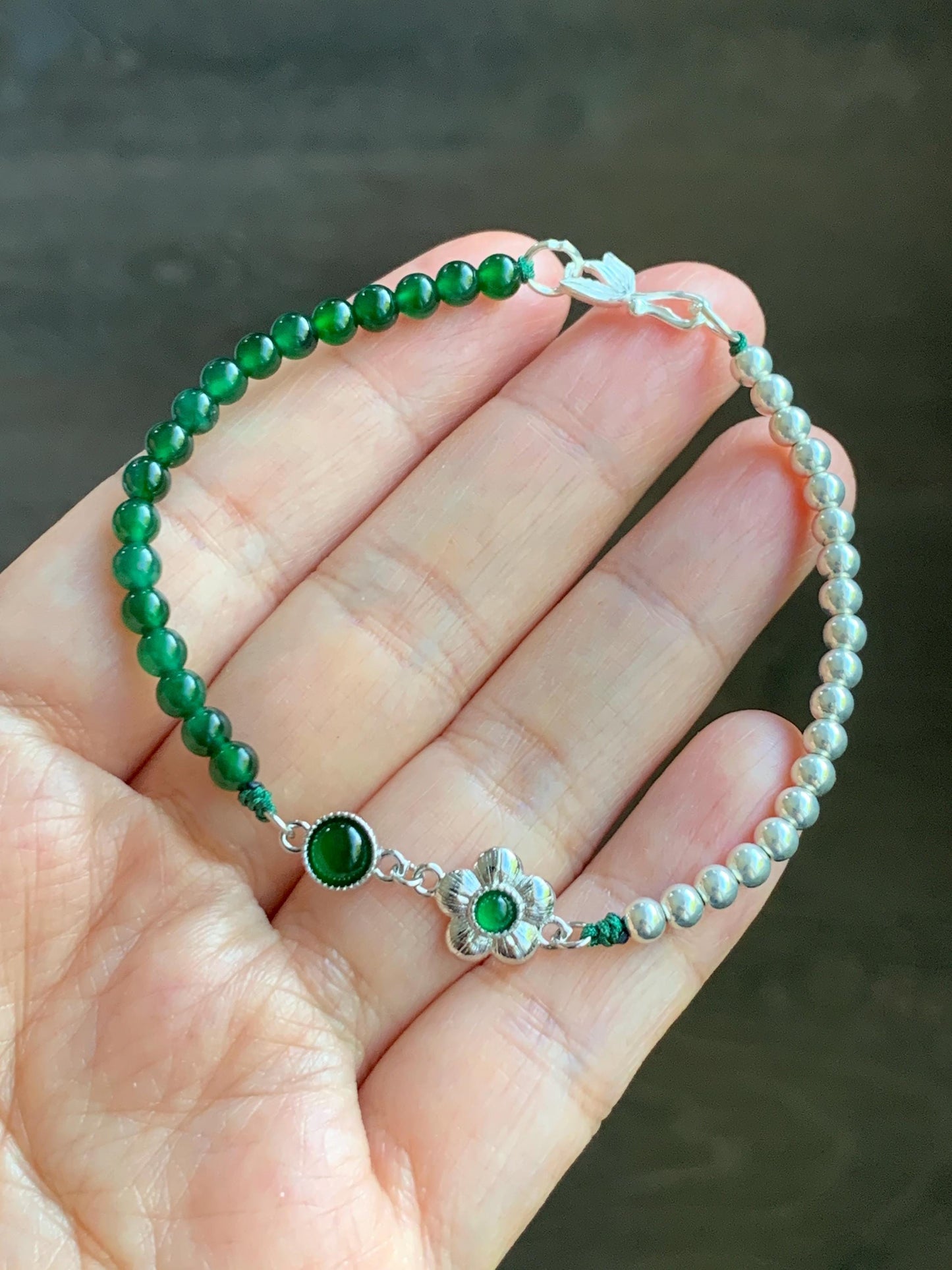 Natural Grade A Guatemalan Icy Vibrant Green Jadeite Petite Beads Cherry Blossom Charm Beaded Bracelet Sterling Silver 7” 天然冰危绿翡翠小珠手串 BSB204