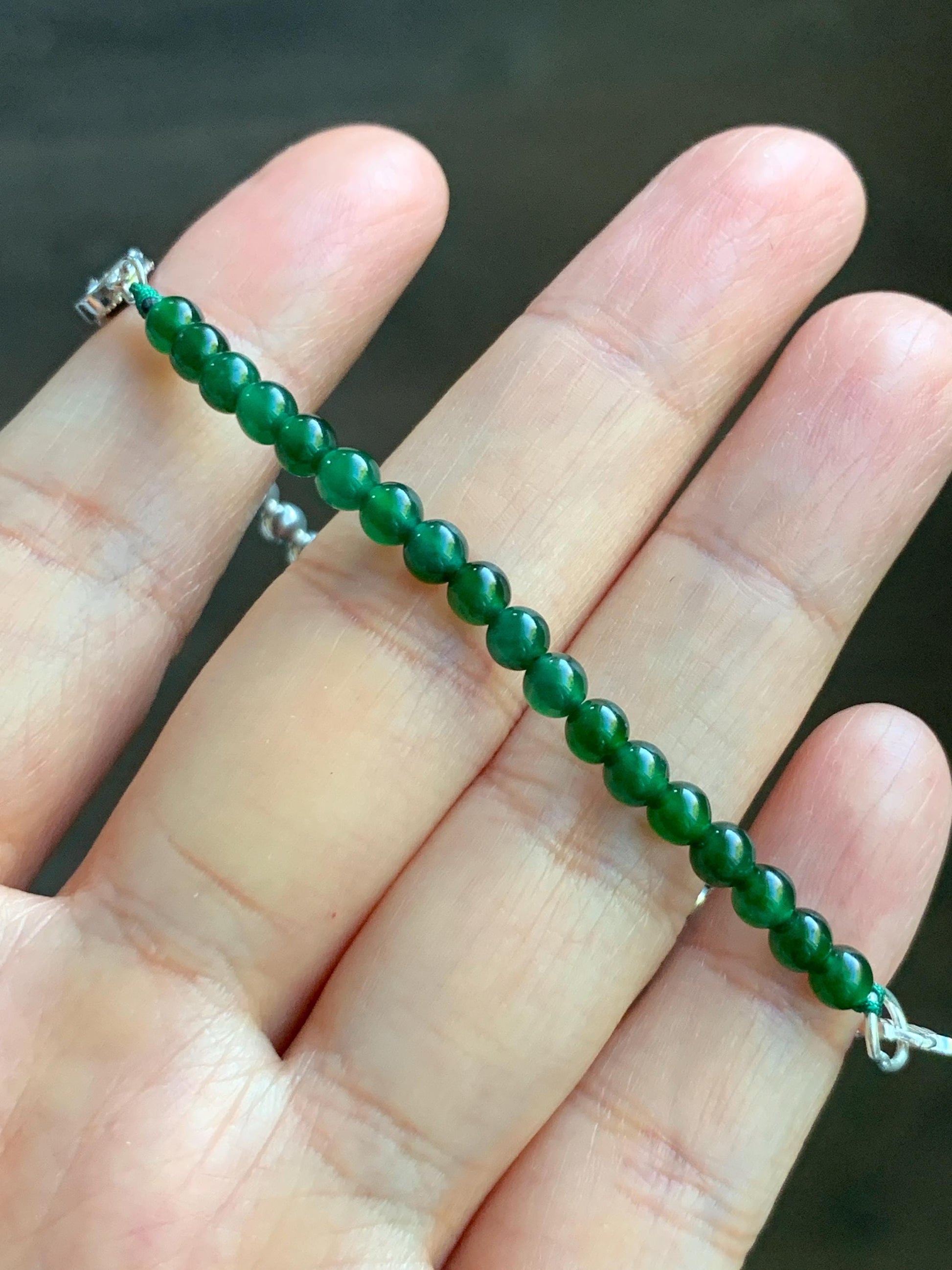 Natural Grade A Guatemalan Icy Vibrant Green Jadeite Petite Beads Cherry Blossom Charm Beaded Bracelet Sterling Silver 7” 天然冰危绿翡翠小珠手串 BSB204