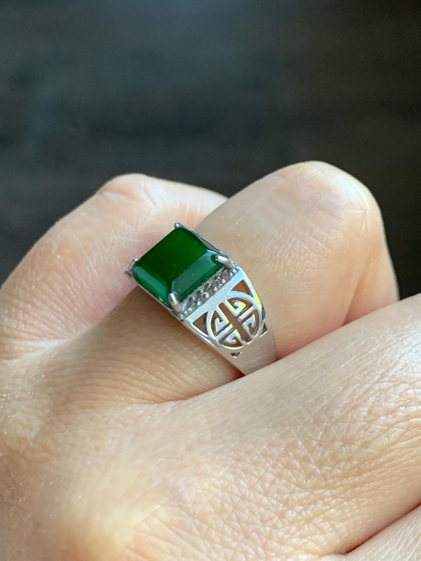Natural Grade A Guatemalan Icy Highly Translucent Vibrant Green Jade Jadeite Saddle Ring Sterling Silver Adjustable 天然冰危绿翡翠马鞍银镶戒指 WLA248B