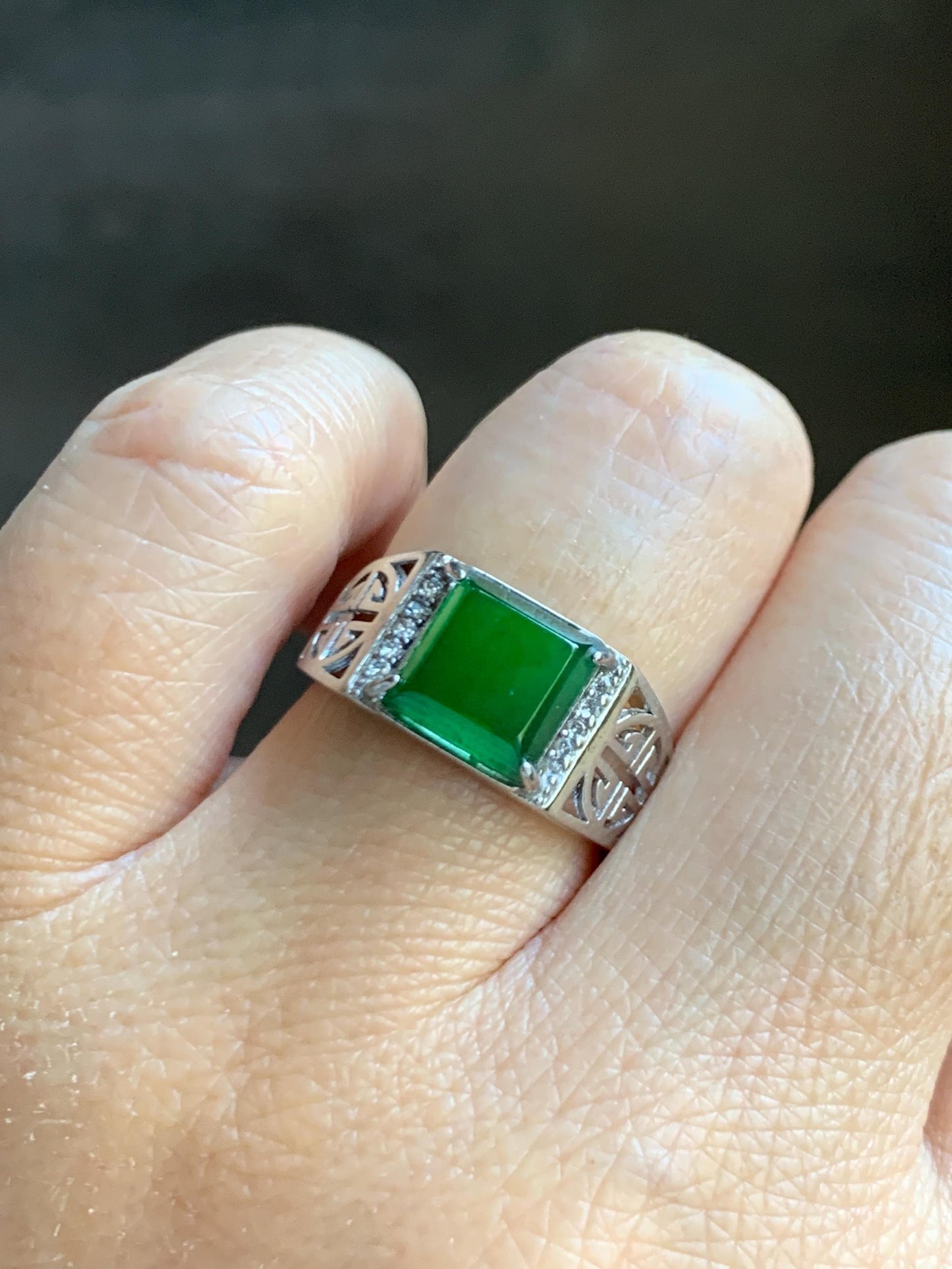 Natural Grade A Guatemalan Icy Highly Translucent Vibrant Green Jade Jadeite Saddle Ring Sterling Silver Adjustable 天然冰危绿翡翠马鞍银镶戒指 WLA248B