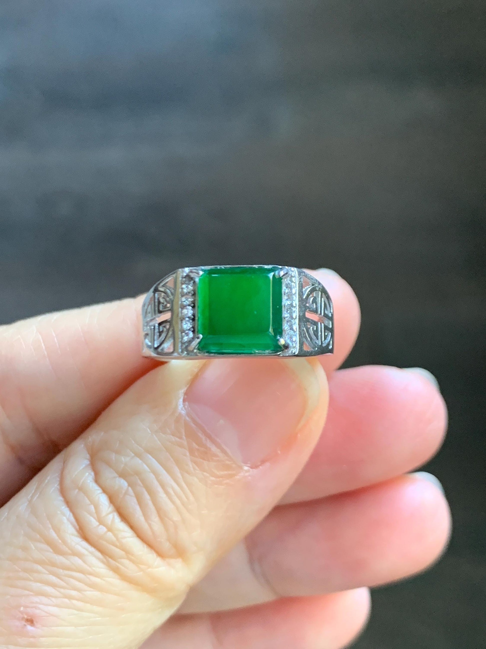 Natural Grade A Guatemalan Icy Highly Translucent Vibrant Green Jade Jadeite Saddle Ring Sterling Silver Adjustable 天然冰危绿翡翠马鞍银镶戒指 WLA248B