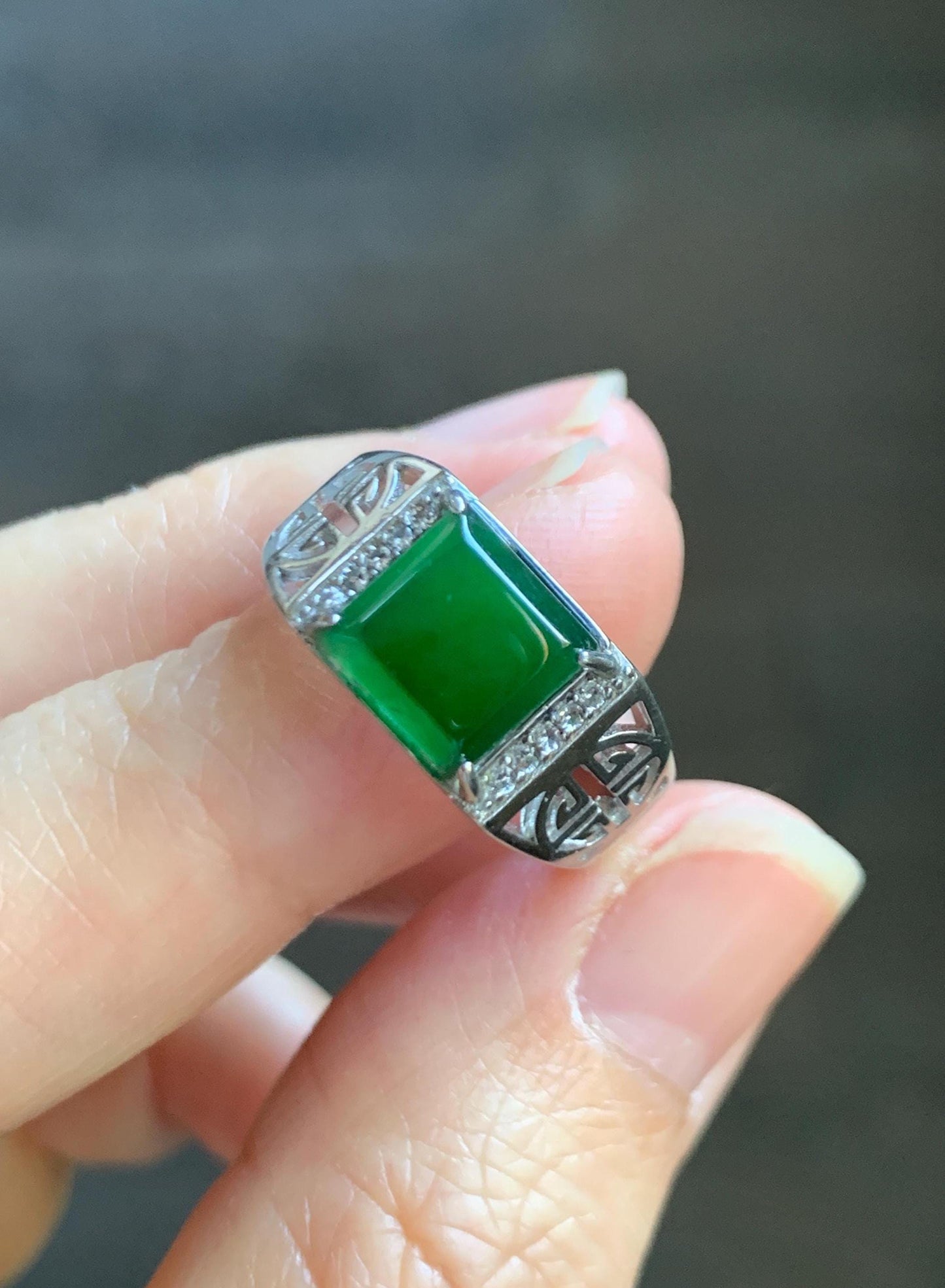Natural Grade A Guatemalan Icy Highly Translucent Vibrant Green Jade Jadeite Saddle Ring Sterling Silver Adjustable 天然冰危绿翡翠马鞍银镶戒指 WLA248B