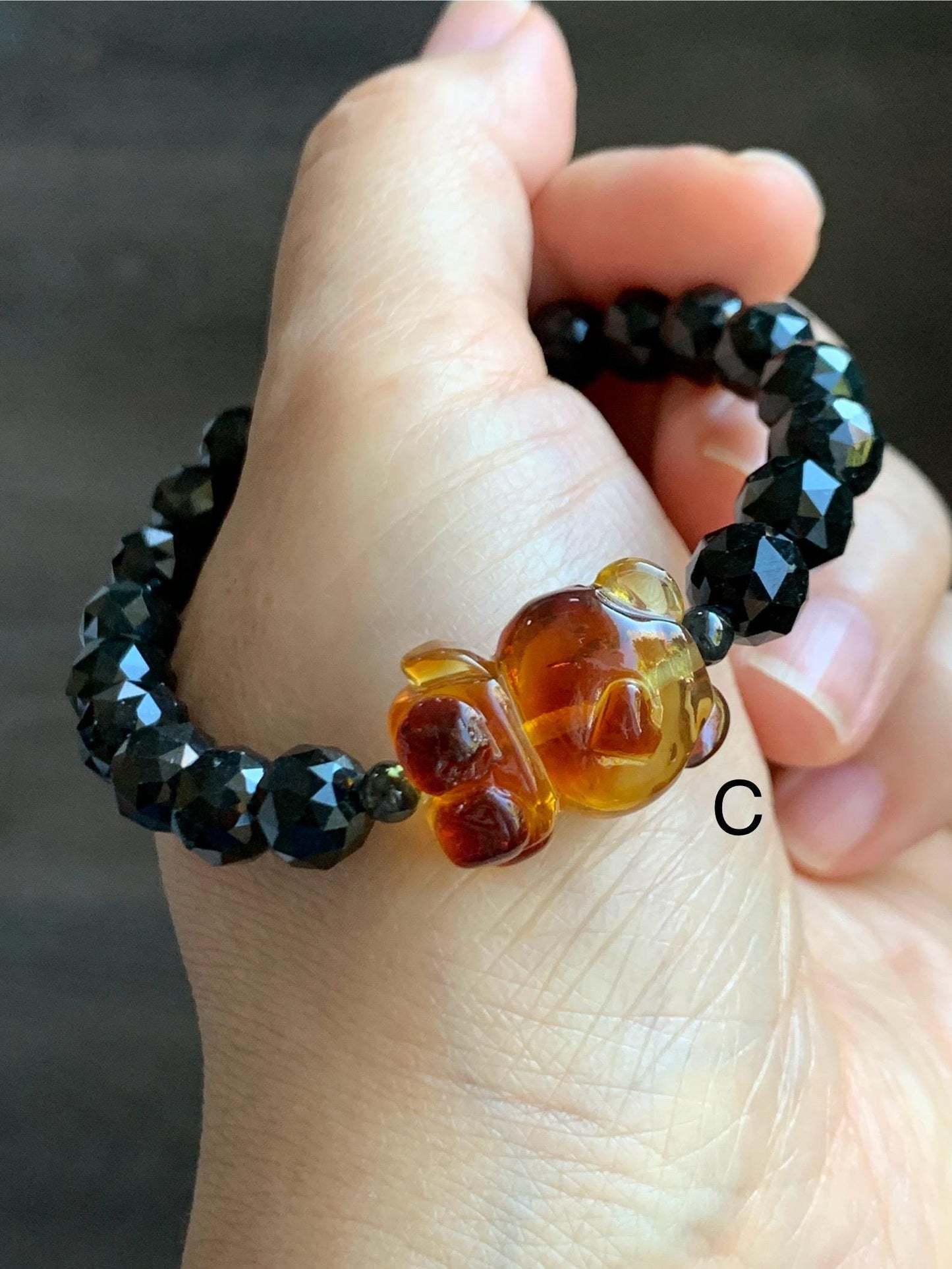 Natural Grade A Opaque Black Jade Jadeite Beads Natural Tree Resin Carved Teddy Bear Beaded Bracelet 7” 7.25” Stretchy 天然墨翠圆珠蜜蜡爱心小熊手串 HPB