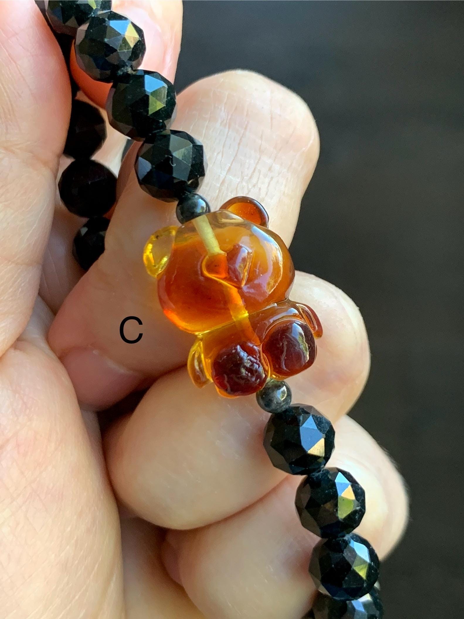Natural Grade A Opaque Black Jade Jadeite Beads Natural Tree Resin Carved Teddy Bear Beaded Bracelet 7” 7.25” Stretchy 天然墨翠圆珠蜜蜡爱心小熊手串 HPB