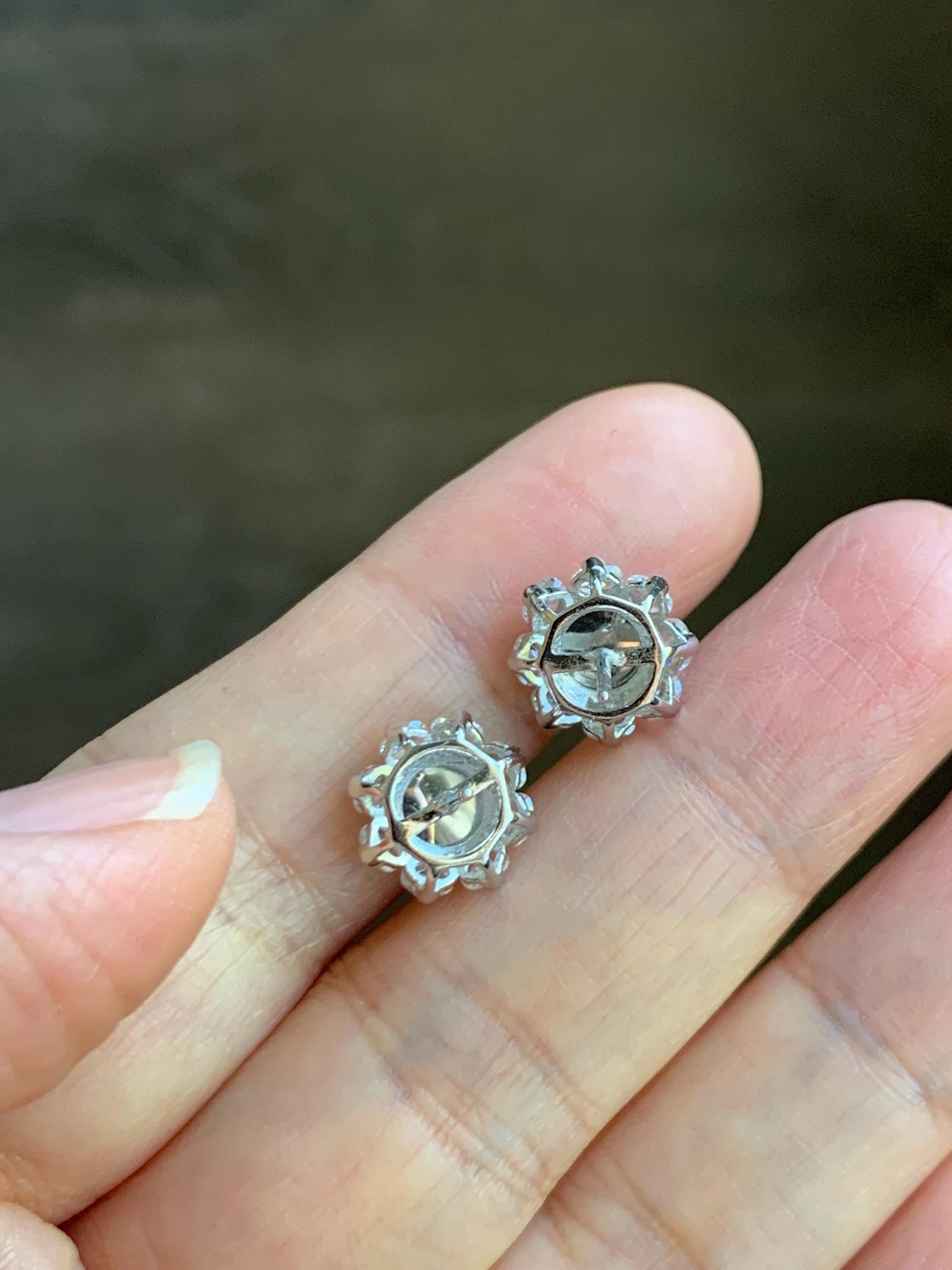Natural Guatemalan Grade A Icy Highly Translucent Vibrant Green Jadeite Round Stud Earrings Sterling Silver 天然冰危绿翡翠蛋面银镶耳钉 LHD77