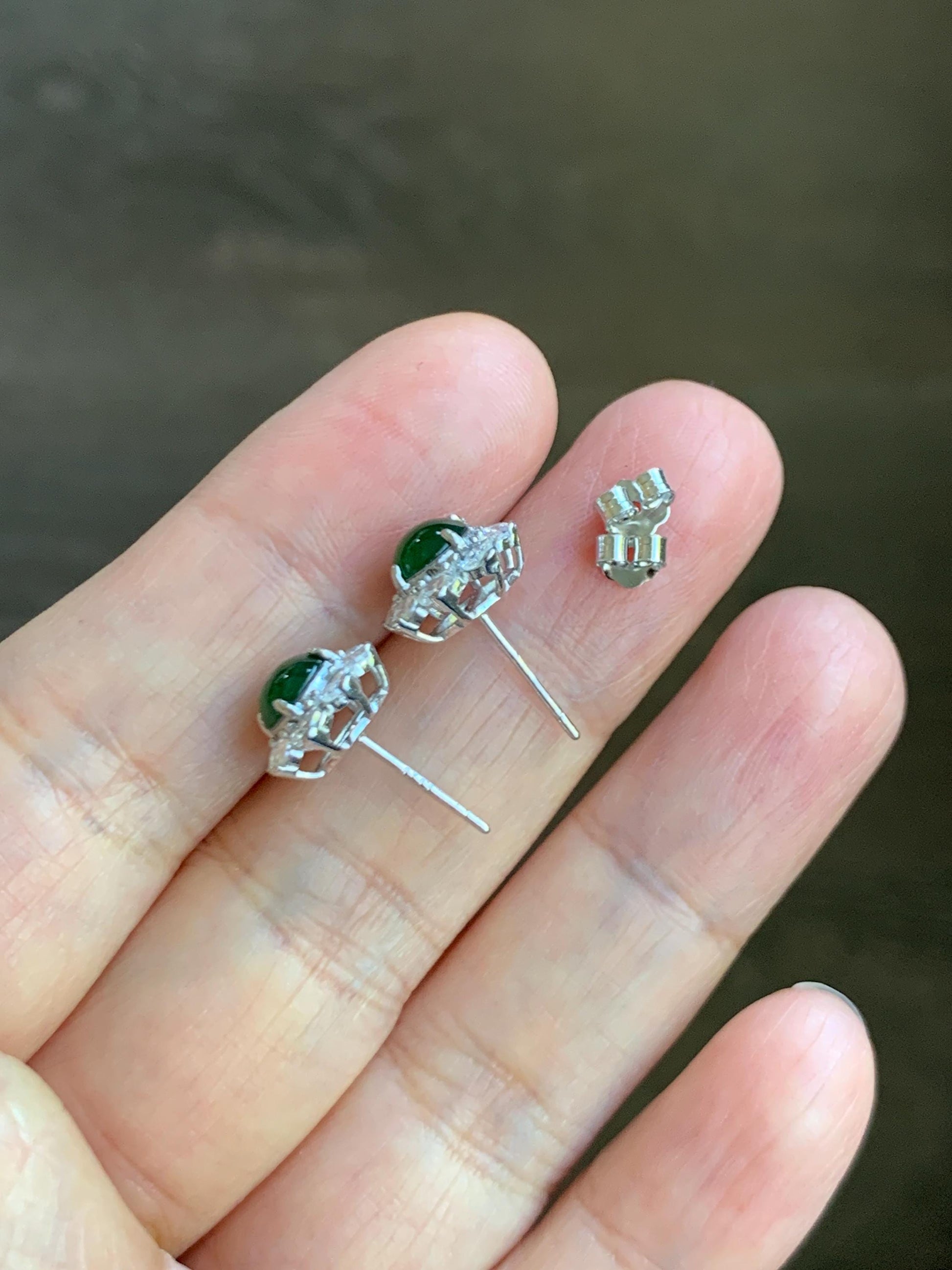 Natural Guatemalan Grade A Icy Highly Translucent Vibrant Green Jadeite Round Stud Earrings Sterling Silver 天然冰危绿翡翠蛋面银镶耳钉 LHD77